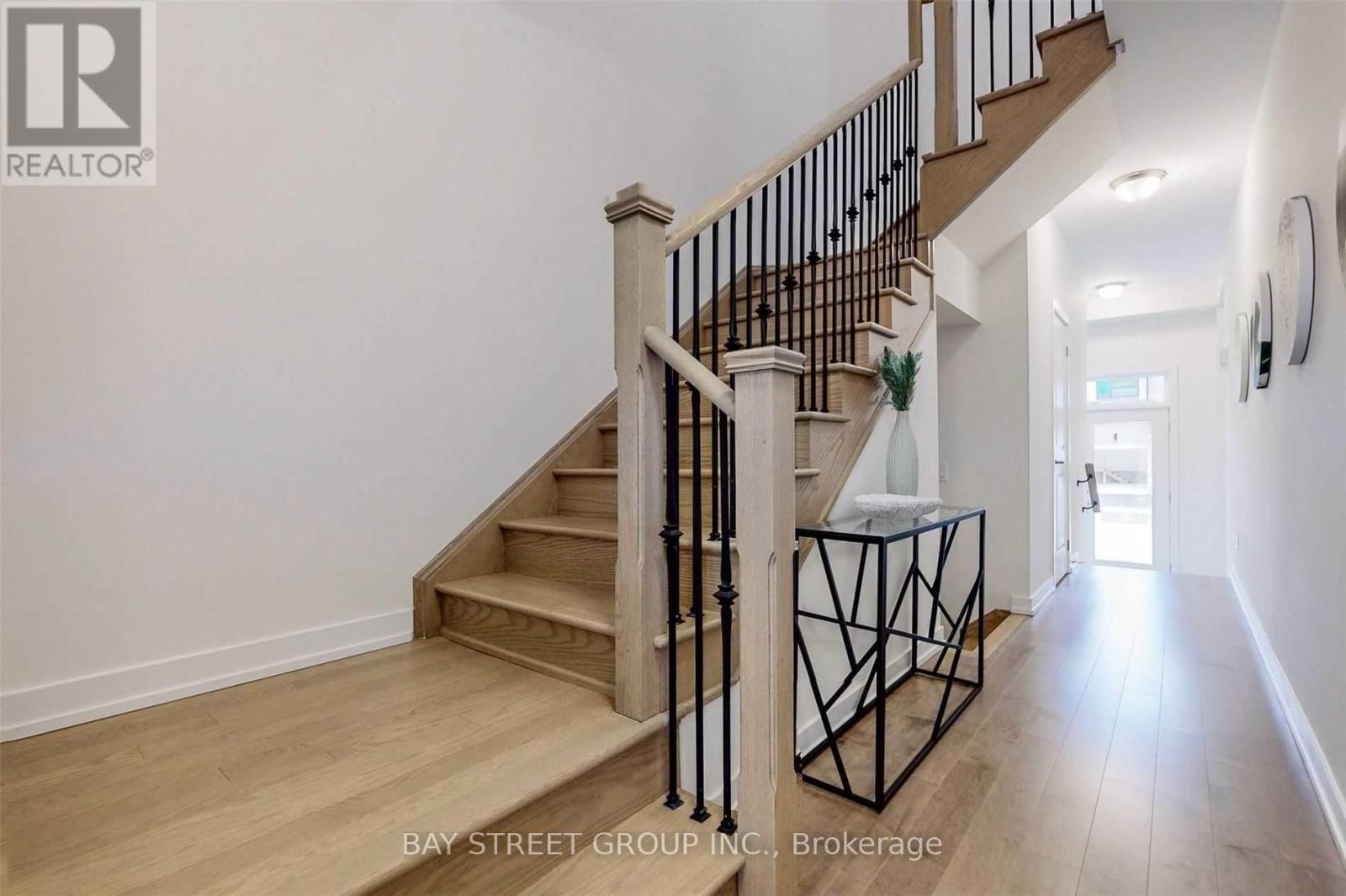 83 Boiton Street, Richmond Hill, Ontario  L4S 1N5 - Photo 2 - N12639558