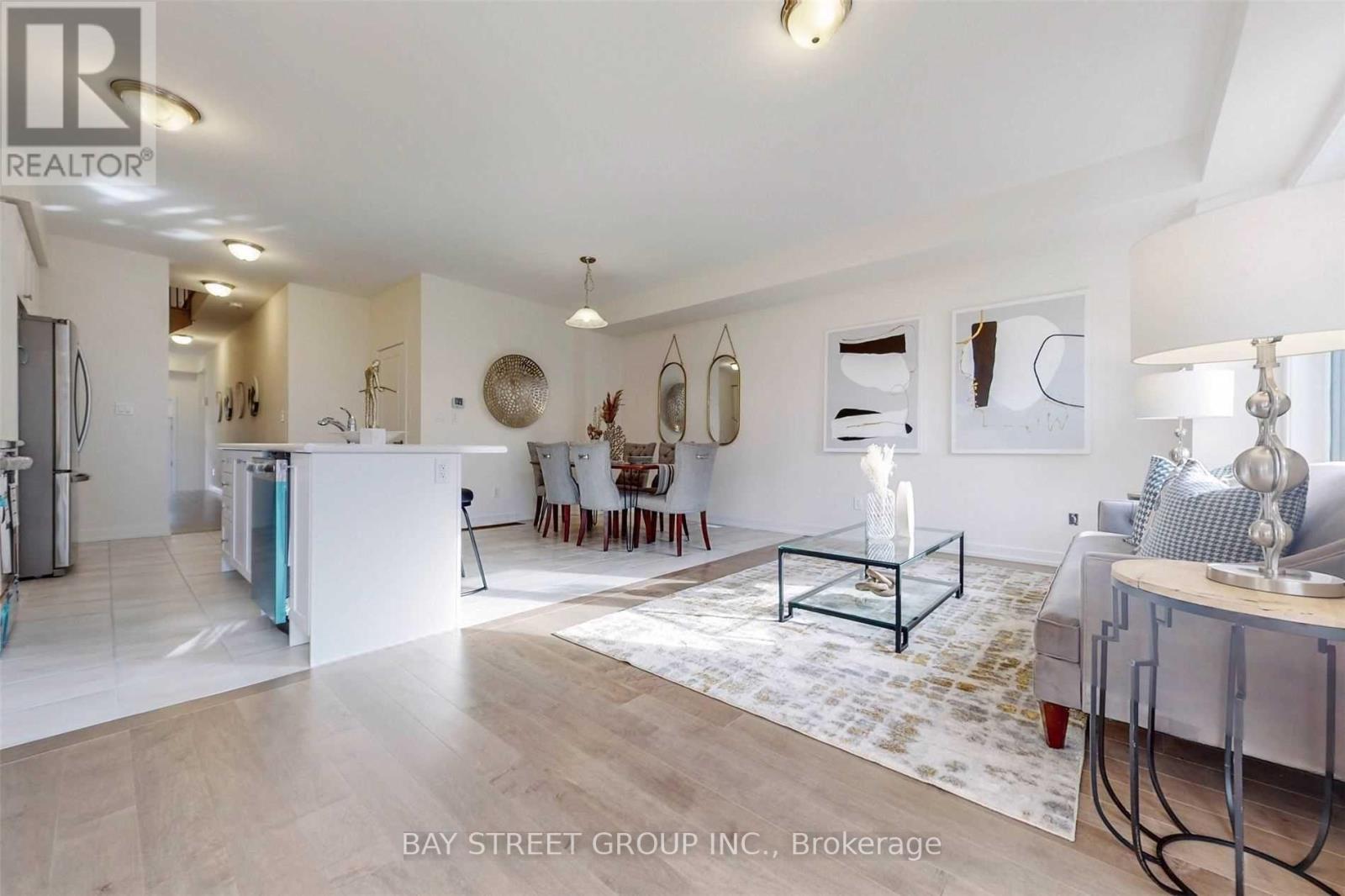 83 Boiton Street, Richmond Hill, Ontario  L4S 1N5 - Photo 4 - N12639558