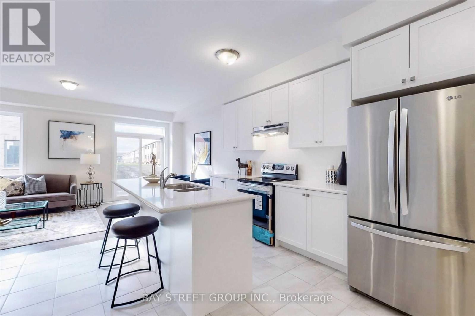 83 Boiton Street, Richmond Hill, Ontario  L4S 1N5 - Photo 5 - N12639558