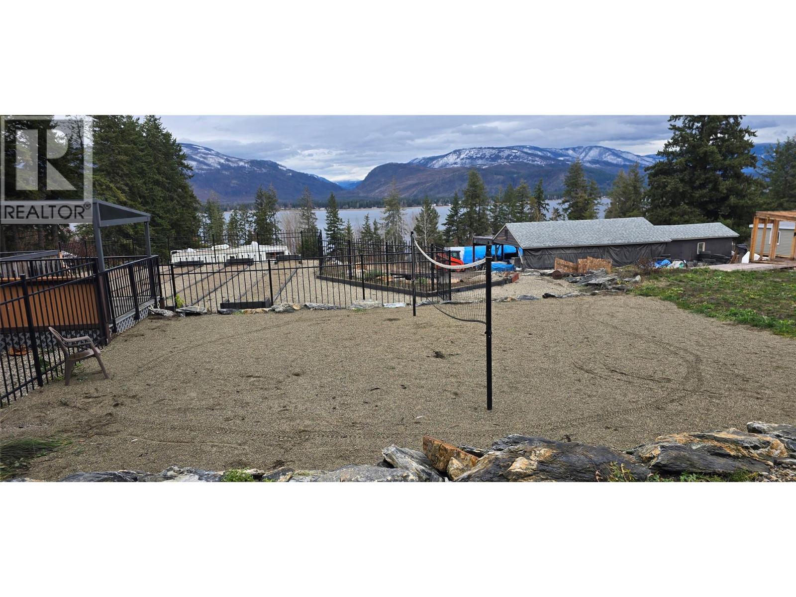 1277 Trans Canada Highway, Sorrento, British Columbia  V0E 2W0 - Photo 11 - 10371167