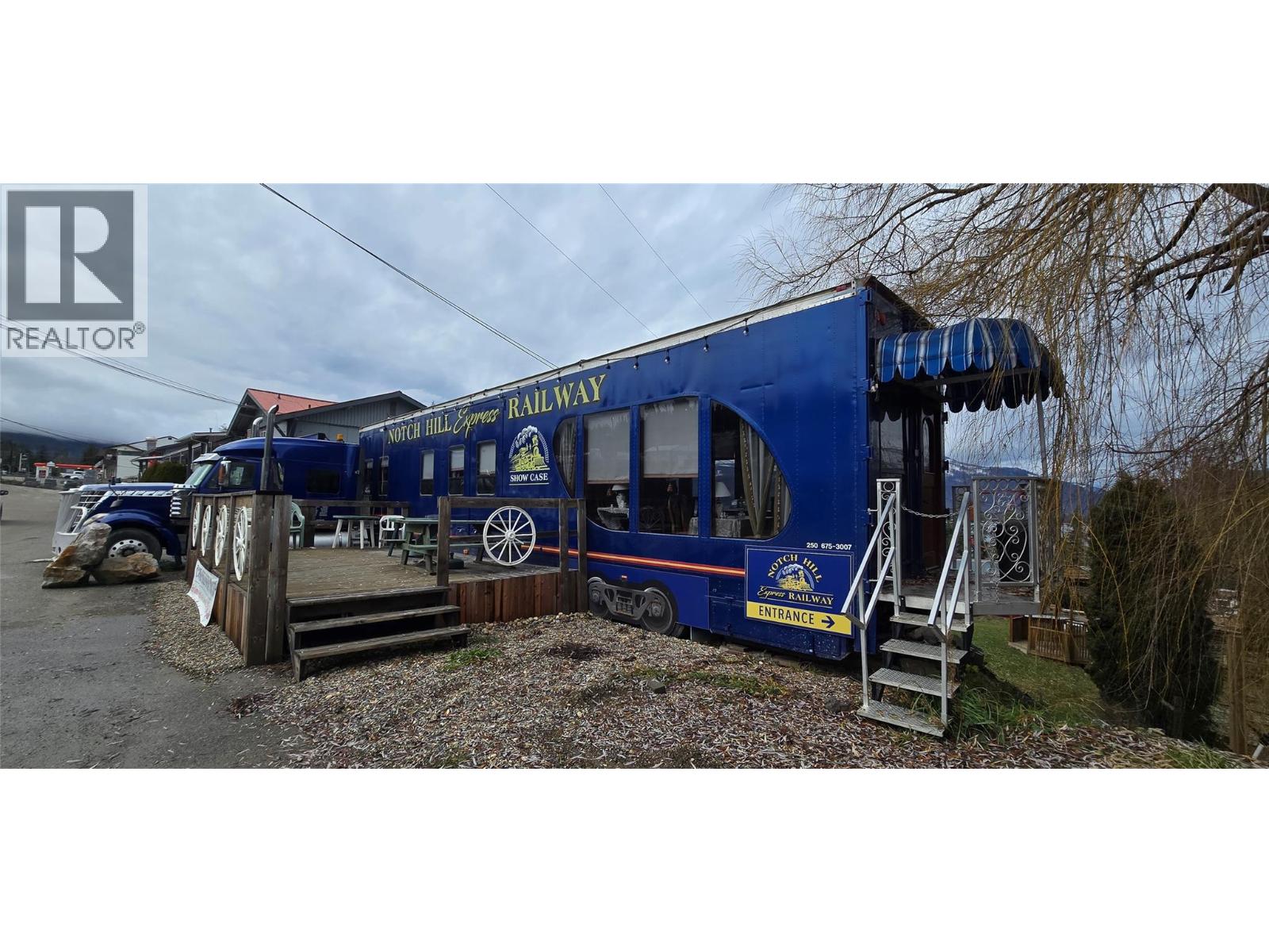 1277 Trans Canada Highway, Sorrento, British Columbia  V0E 2W0 - Photo 17 - 10371167