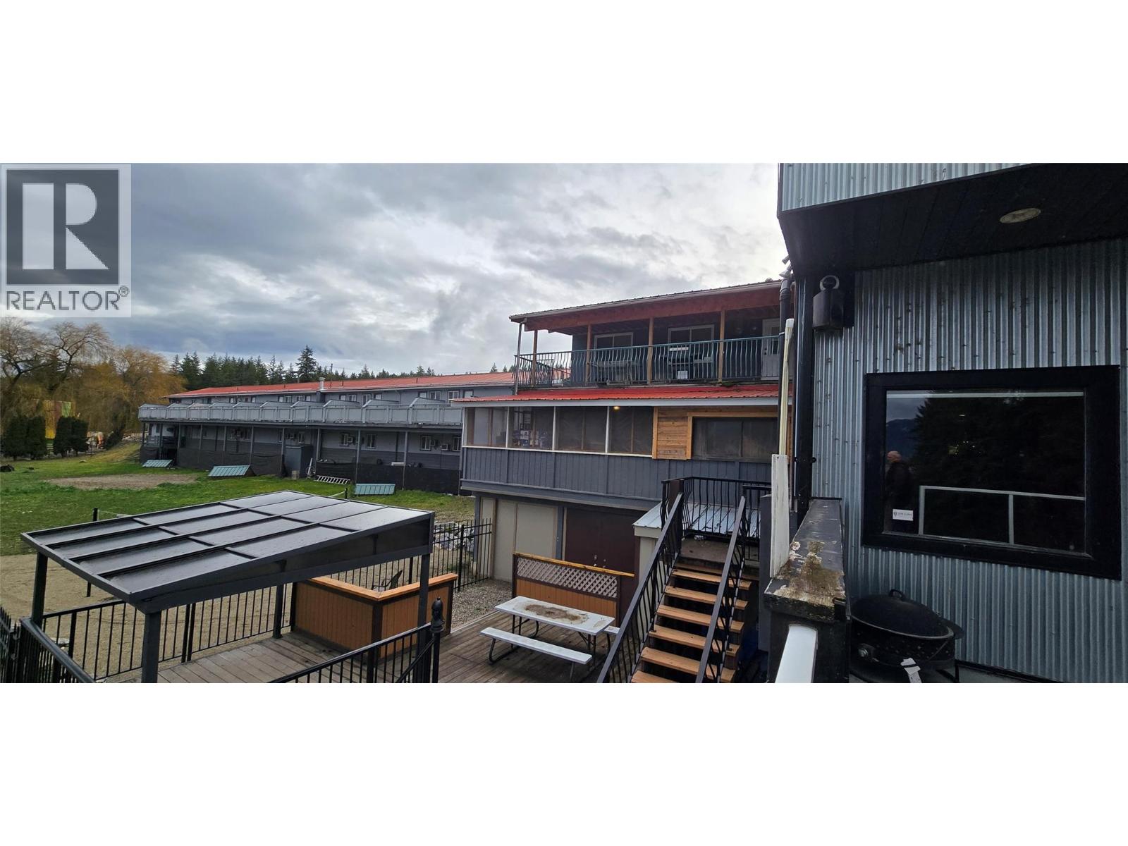 1277 Trans Canada Highway, Sorrento, British Columbia  V0E 2W0 - Photo 27 - 10371167