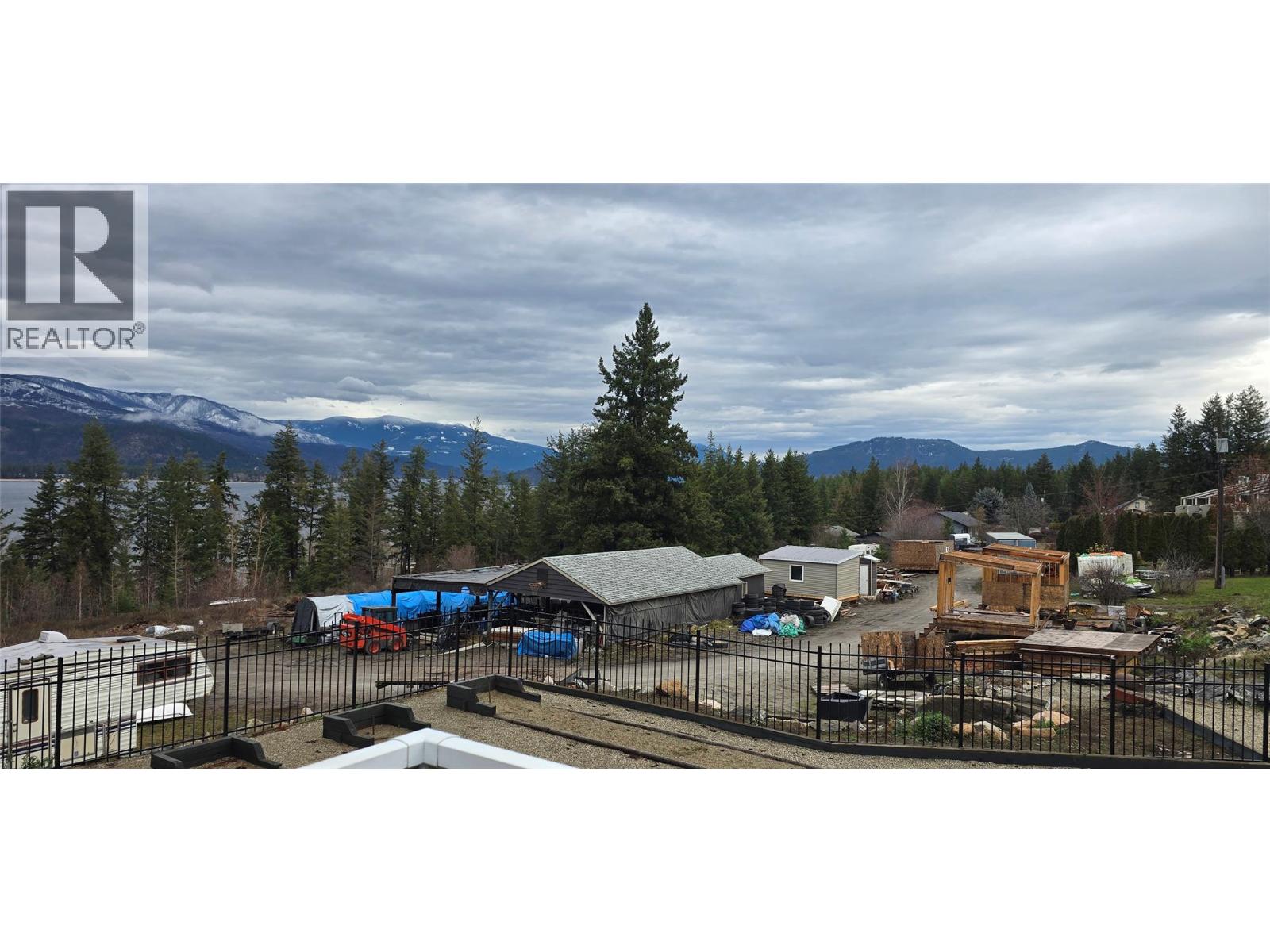 1277 Trans Canada Highway, Sorrento, British Columbia  V0E 2W0 - Photo 29 - 10371167