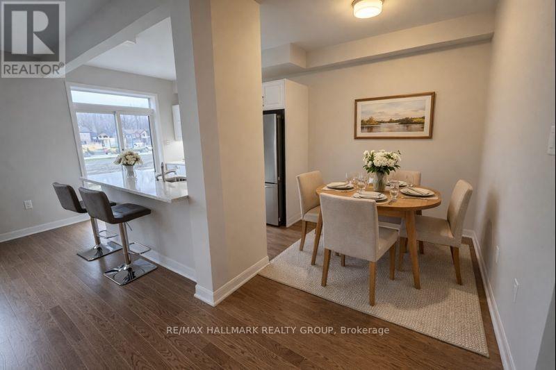 521 Galanthus Walk, Ottawa, Ontario  K2W 0N3 - Photo 8 - X12559898