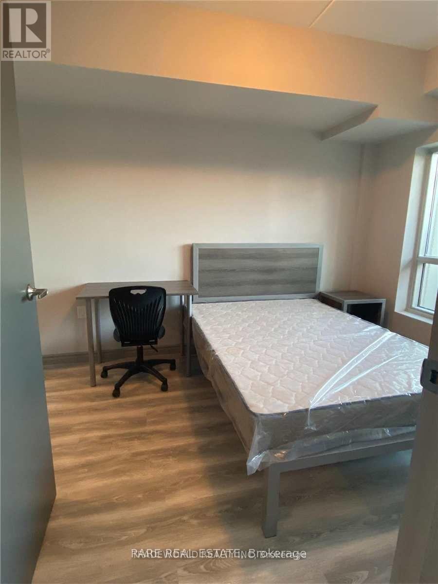 B411 - 275 Larch Street, Waterloo, Ontario  N2L 3R2 - Photo 14 - X12639586