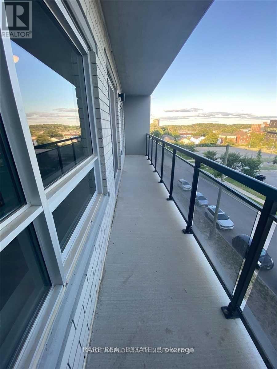 B411 - 275 Larch Street, Waterloo, Ontario  N2L 3R2 - Photo 6 - X12639586