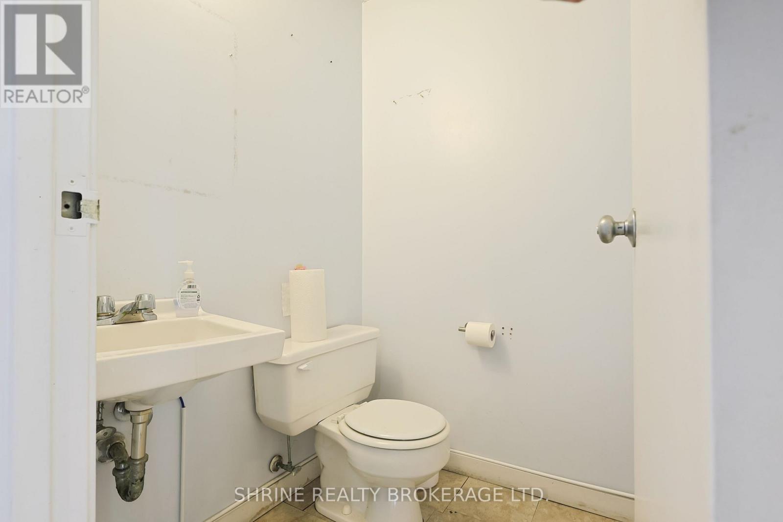 Upper - 134 Commissioners Road W, London South, Ontario  N6J 1X8 - Photo 25 - X12639668