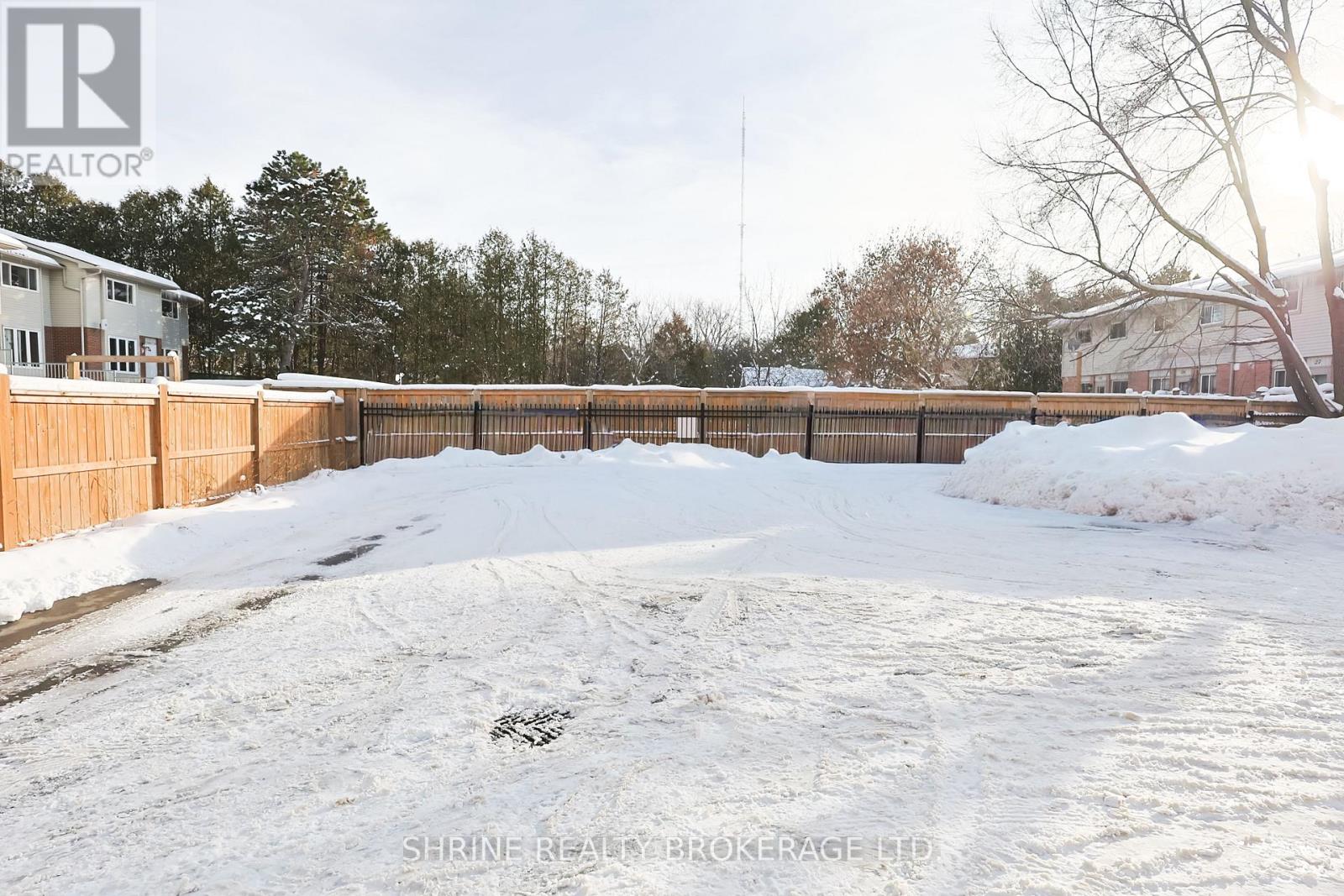 Upper - 134 Commissioners Road W, London South, Ontario  N6J 1X8 - Photo 27 - X12639668