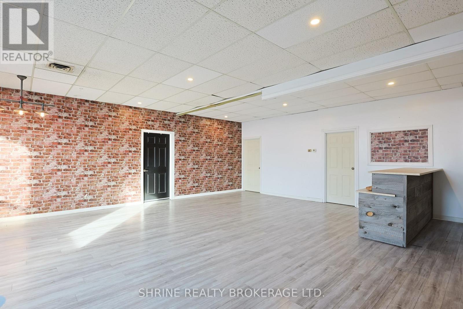 Upper - 134 Commissioners Road W, London South, Ontario  N6J 1X8 - Photo 8 - X12639668