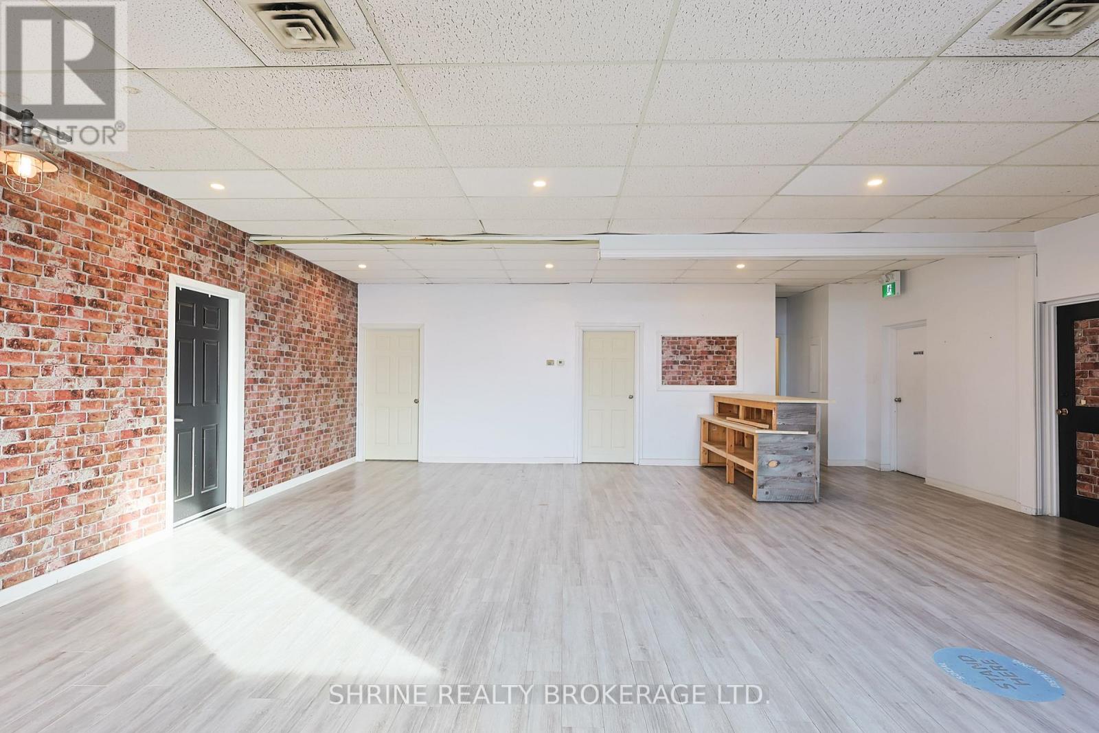 Upper - 134 Commissioners Road W, London South, Ontario  N6J 1X8 - Photo 9 - X12639668