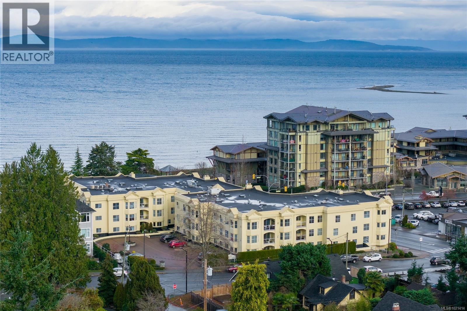 406 220 ISLAND Hwy W, Parksville, British Columbia