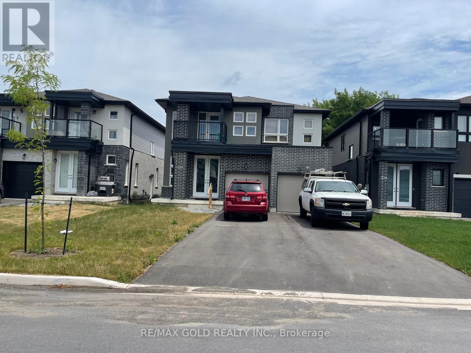 222 Pilkington Street, Thorold, Ontario  L2V 0N5 - Photo 2 - X12610178