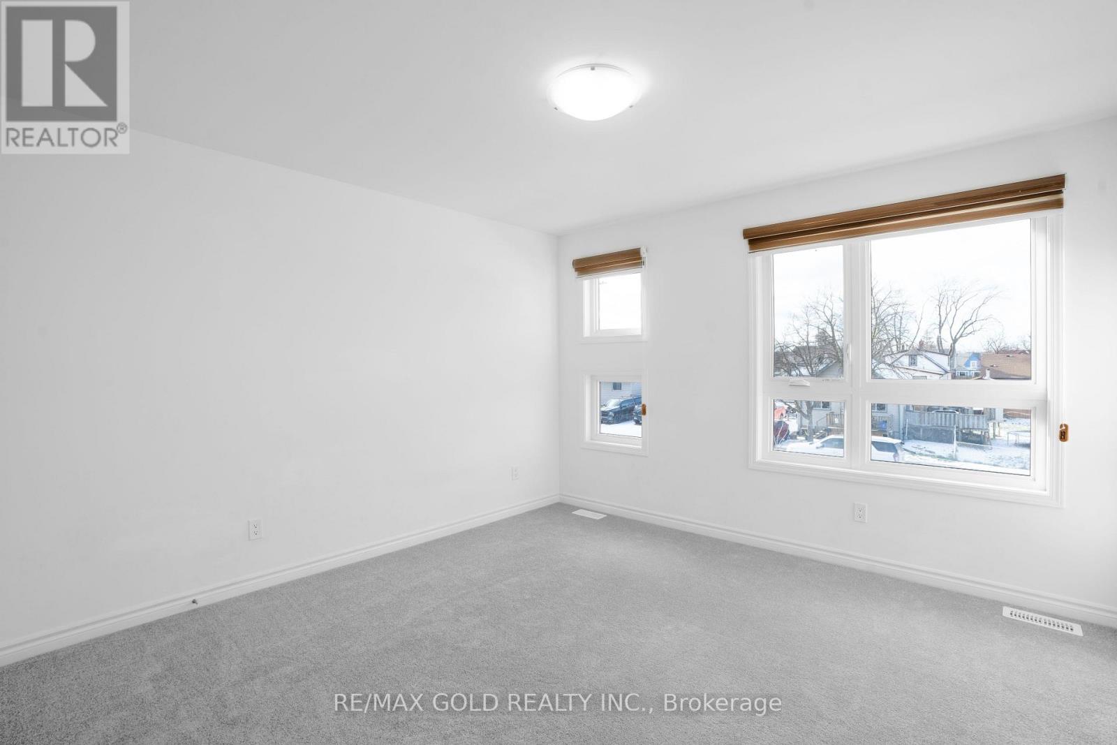 222 Pilkington Street, Thorold, Ontario  L2V 0N5 - Photo 22 - X12610178