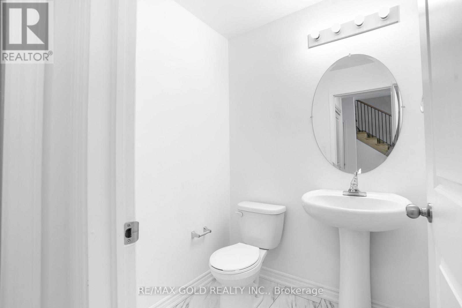 222 Pilkington Street, Thorold, Ontario  L2V 0N5 - Photo 4 - X12610178