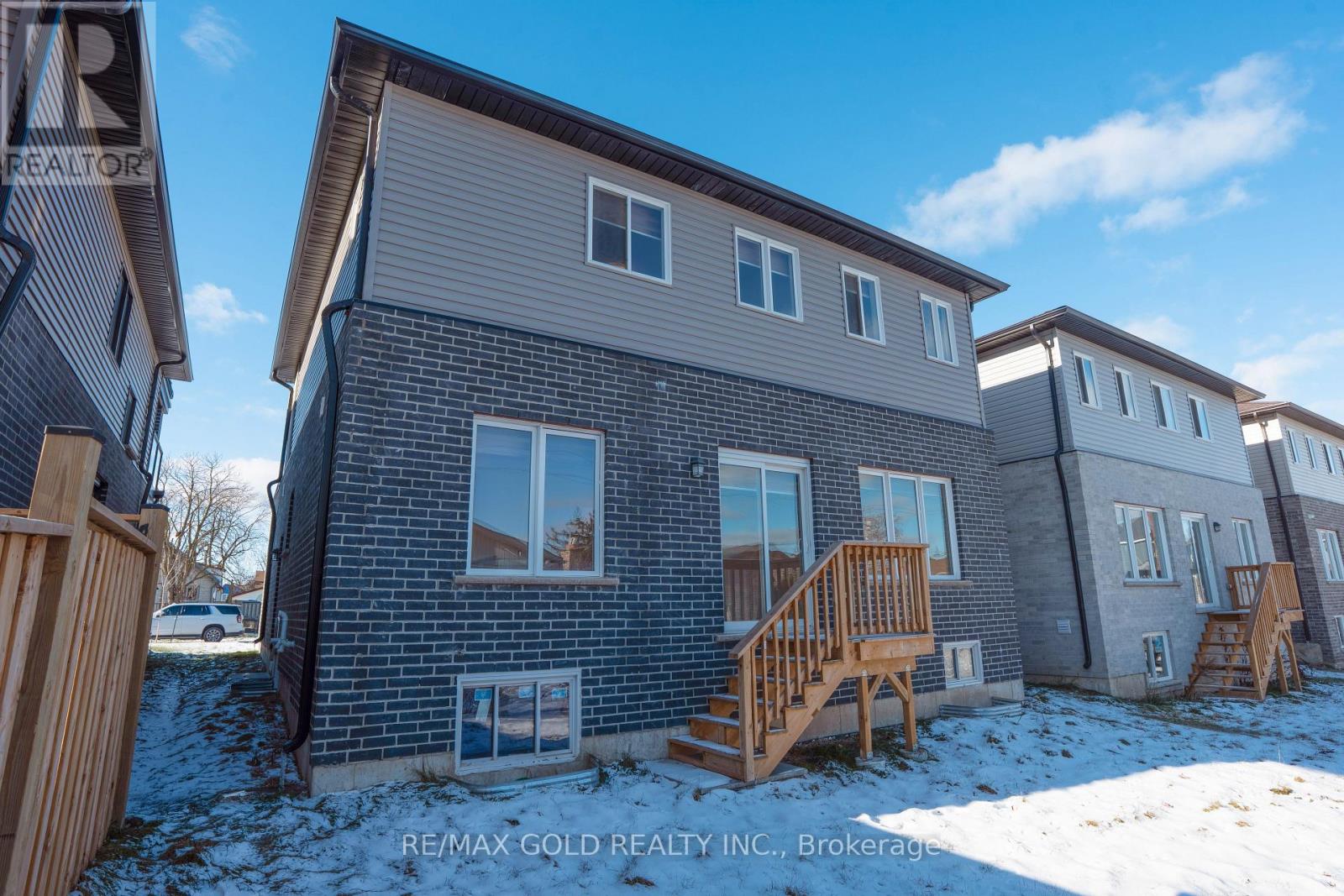 222 Pilkington Street, Thorold, Ontario  L2V 0N5 - Photo 30 - X12610178