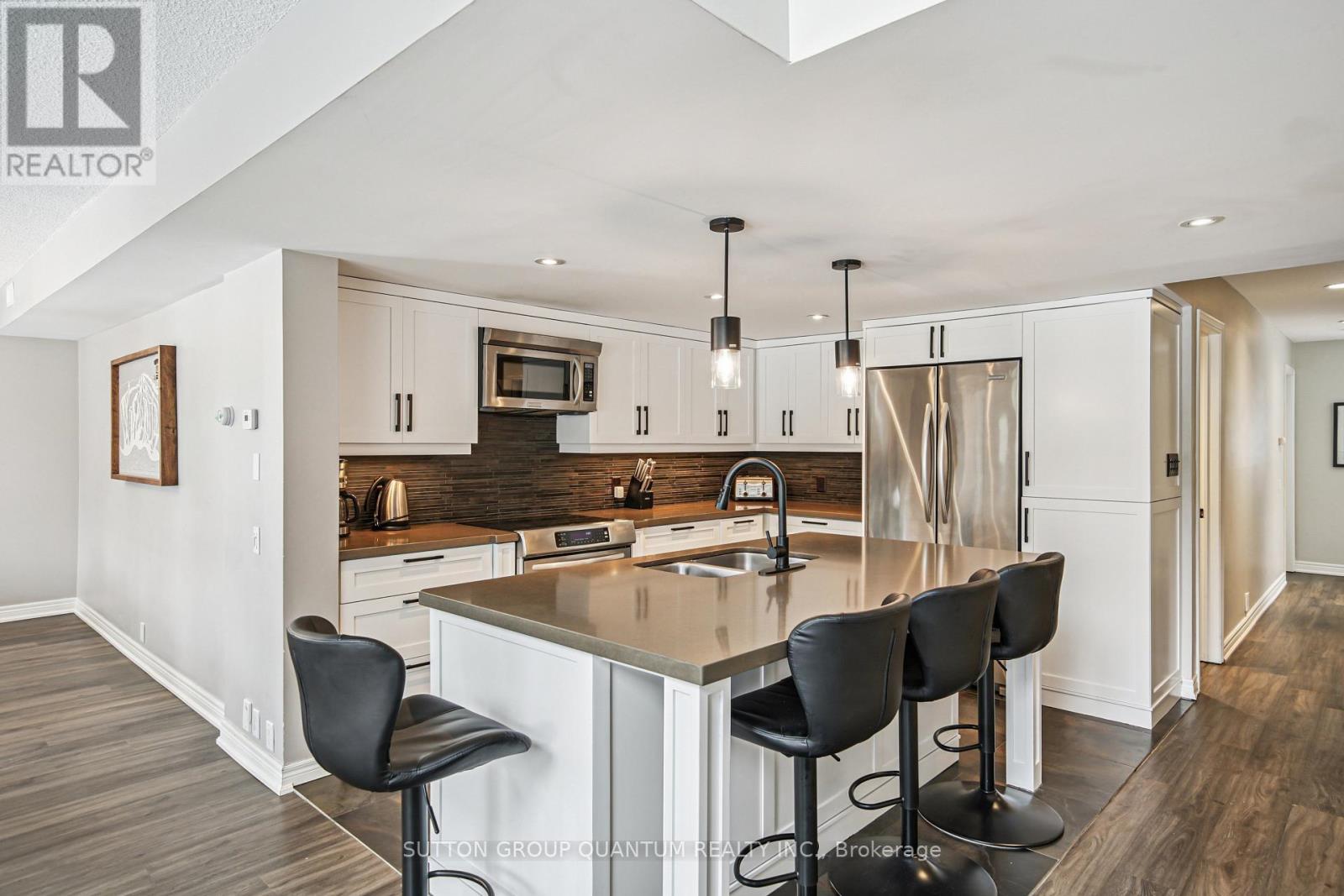 218 - 120 Fairway Court, Blue Mountains, Ontario  L9Y 0P8 - Photo 6 - X12639344