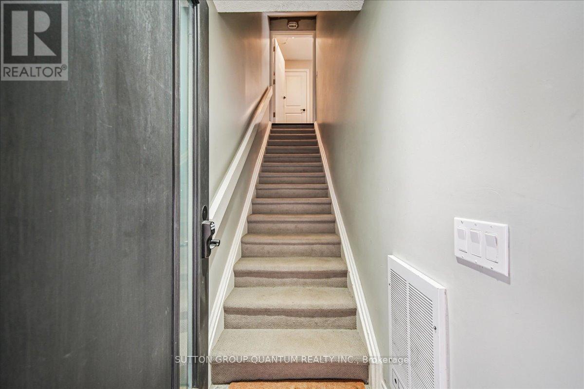 218 - 120 Fairway Court, Blue Mountains, Ontario  L9Y 0P8 - Photo 3 - X12639344