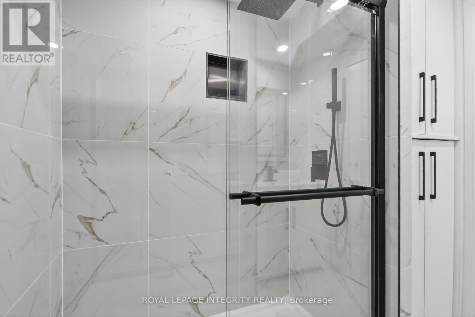 230 Smyth Road, Ottawa, Ontario  K1H 5A2 - Photo 22 - X12639656