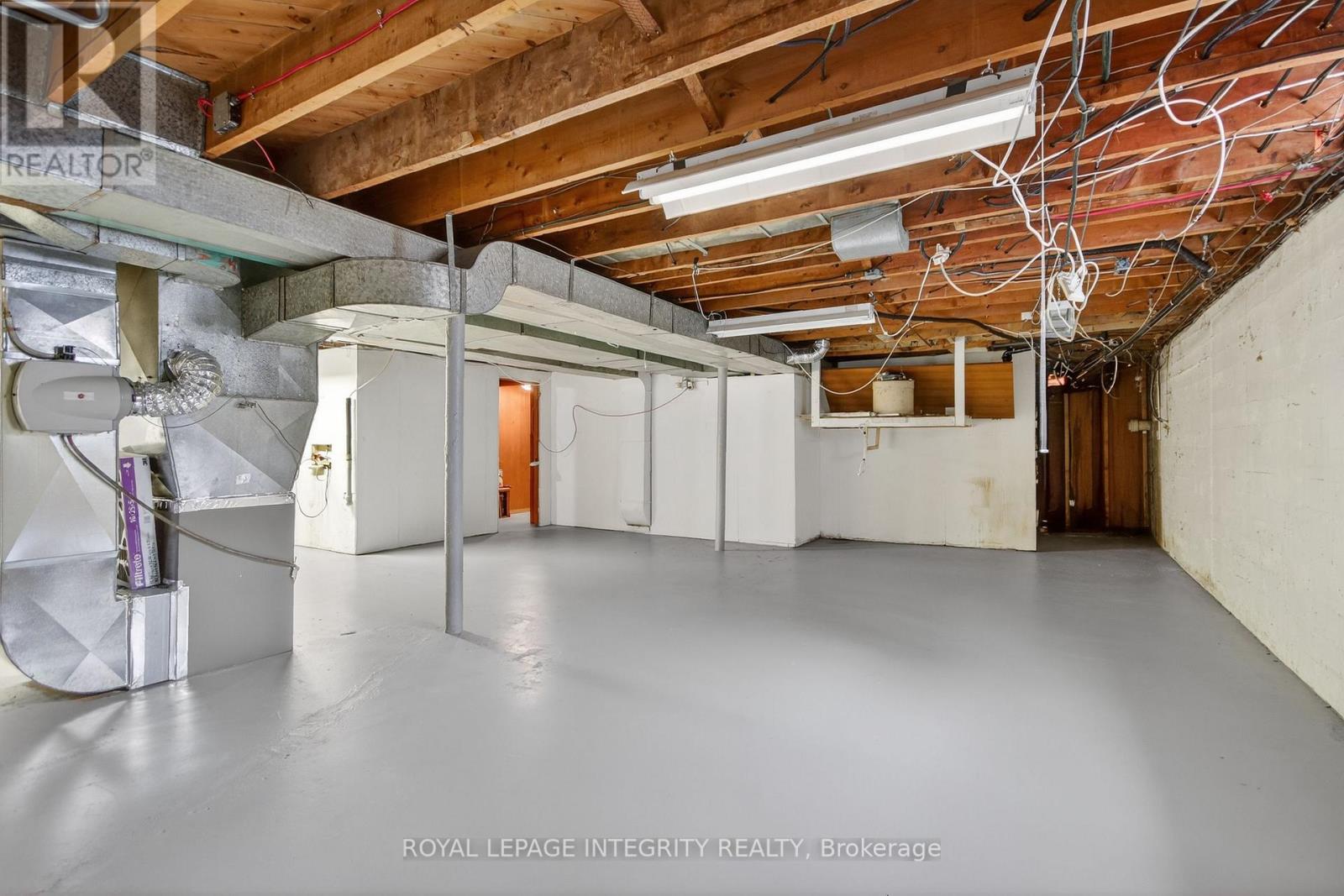 230 Smyth Road, Ottawa, Ontario  K1H 5A2 - Photo 38 - X12639656