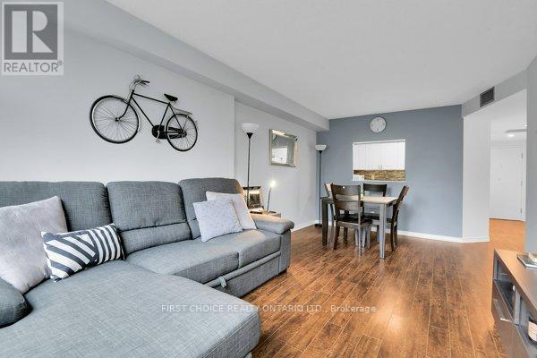 303 - 1500 Riverside Drive, Ottawa, Ontario  K1G 4J4 - Photo 11 - X12639708