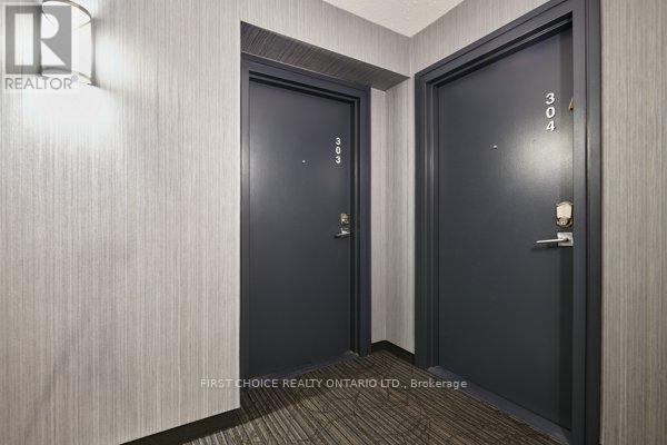 303 - 1500 Riverside Drive, Ottawa, Ontario  K1G 4J4 - Photo 4 - X12639708