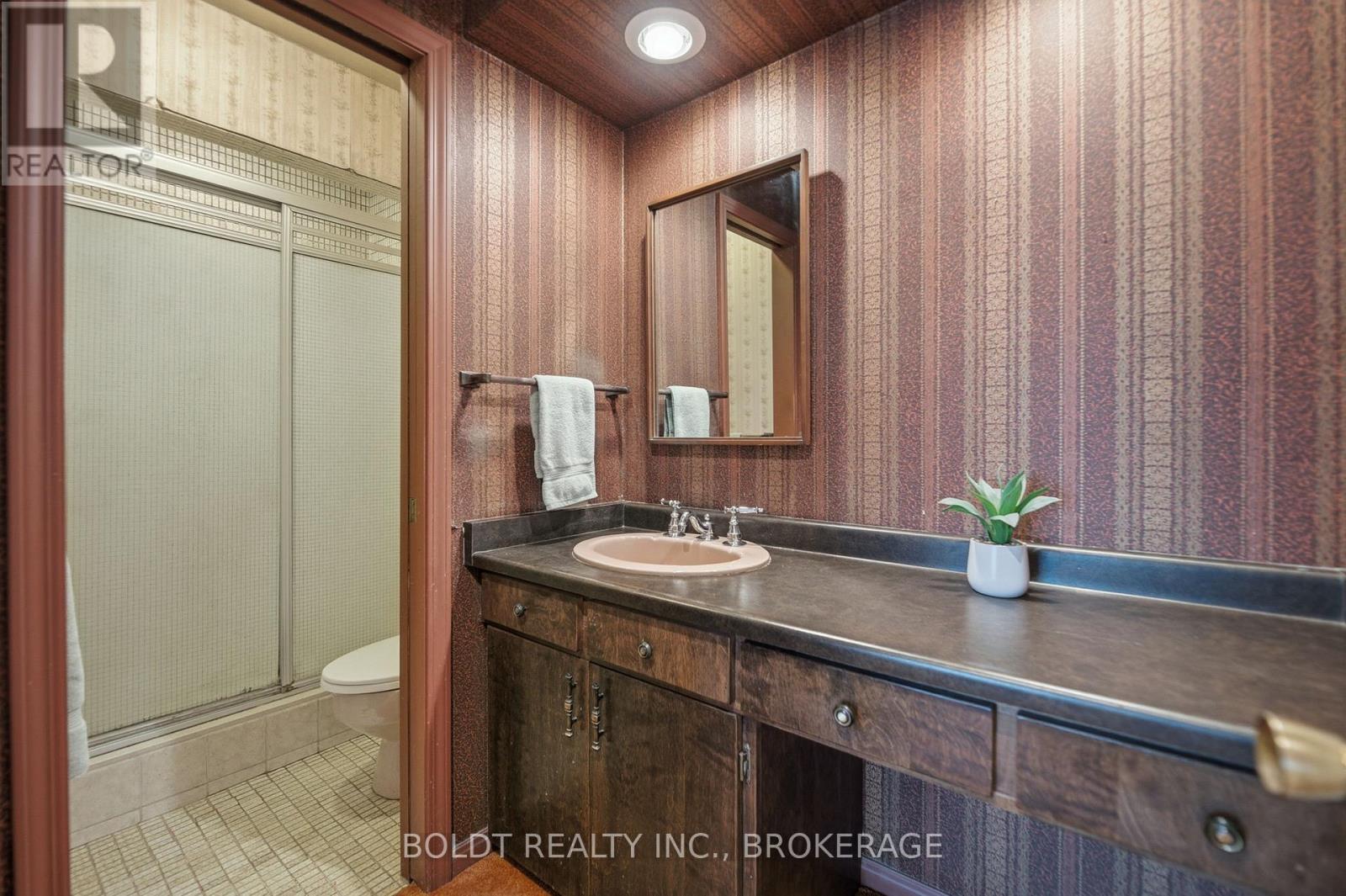 5 Swan Drive, St. Catharines, Ontario  L2T 2C2 - Photo 16 - X12639682