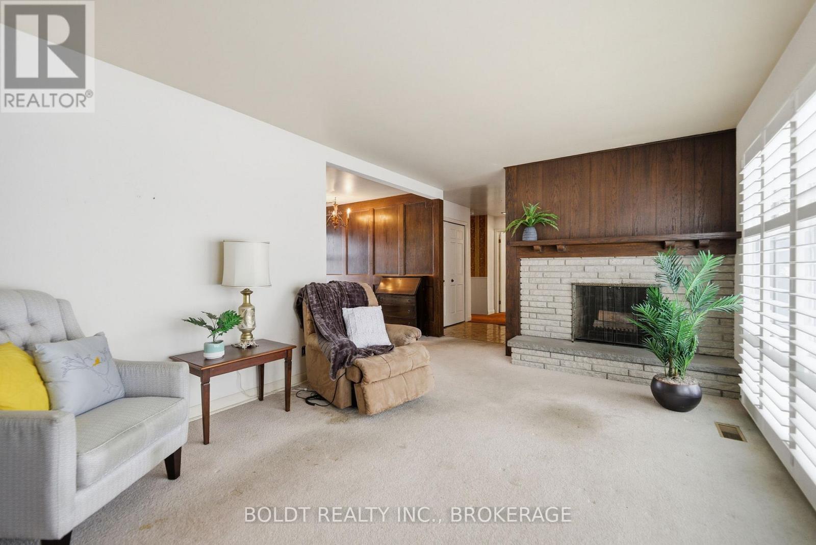 5 Swan Drive, St. Catharines, Ontario  L2T 2C2 - Photo 6 - X12639682