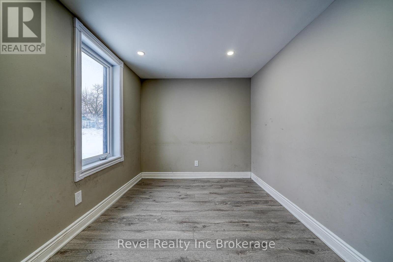 123 Charles Street E, Ingersoll, Ontario  N5C 1J9 - Photo 13 - X12639646