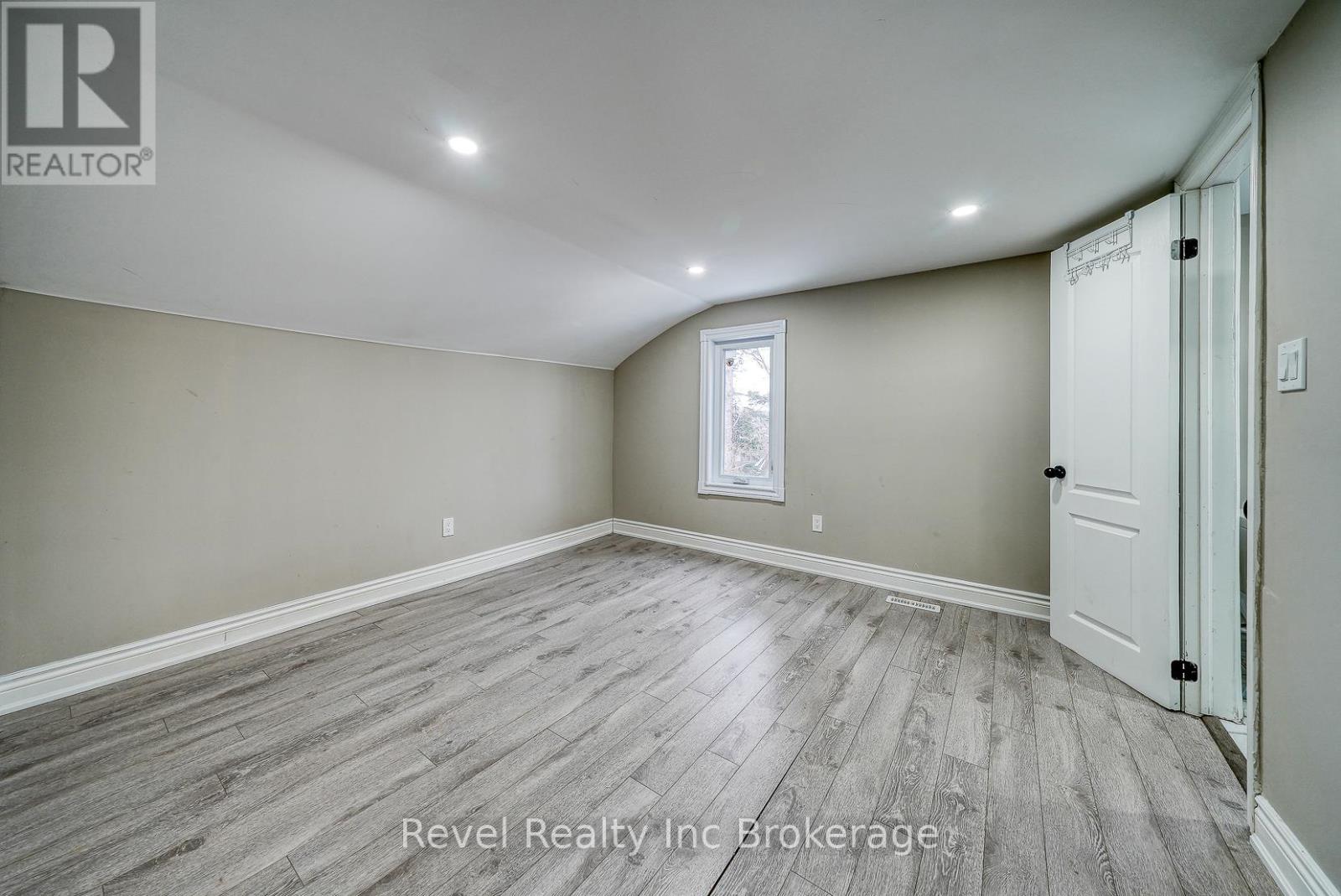 123 Charles Street E, Ingersoll, Ontario  N5C 1J9 - Photo 19 - X12639646