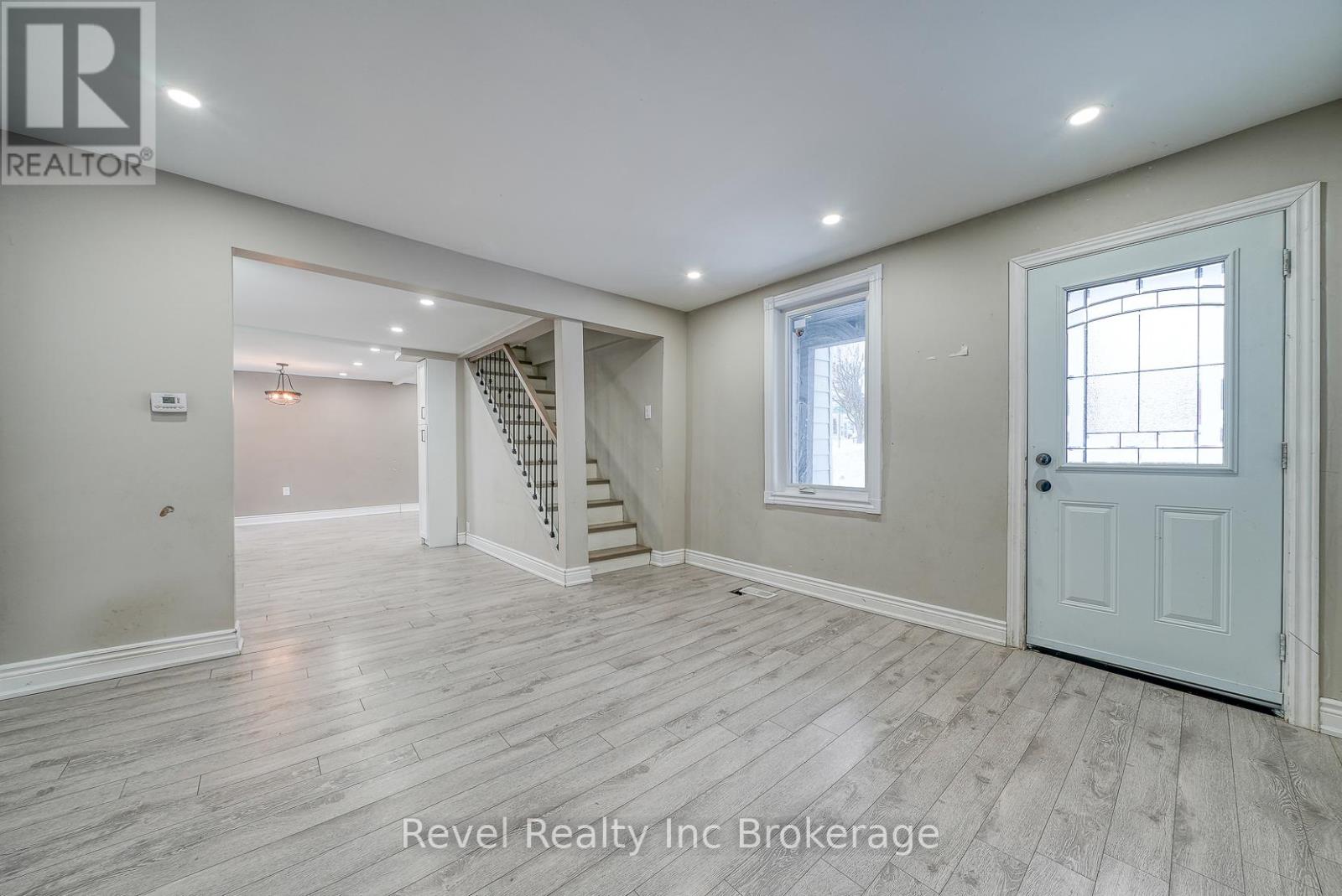 123 Charles Street E, Ingersoll, Ontario  N5C 1J9 - Photo 5 - X12639646