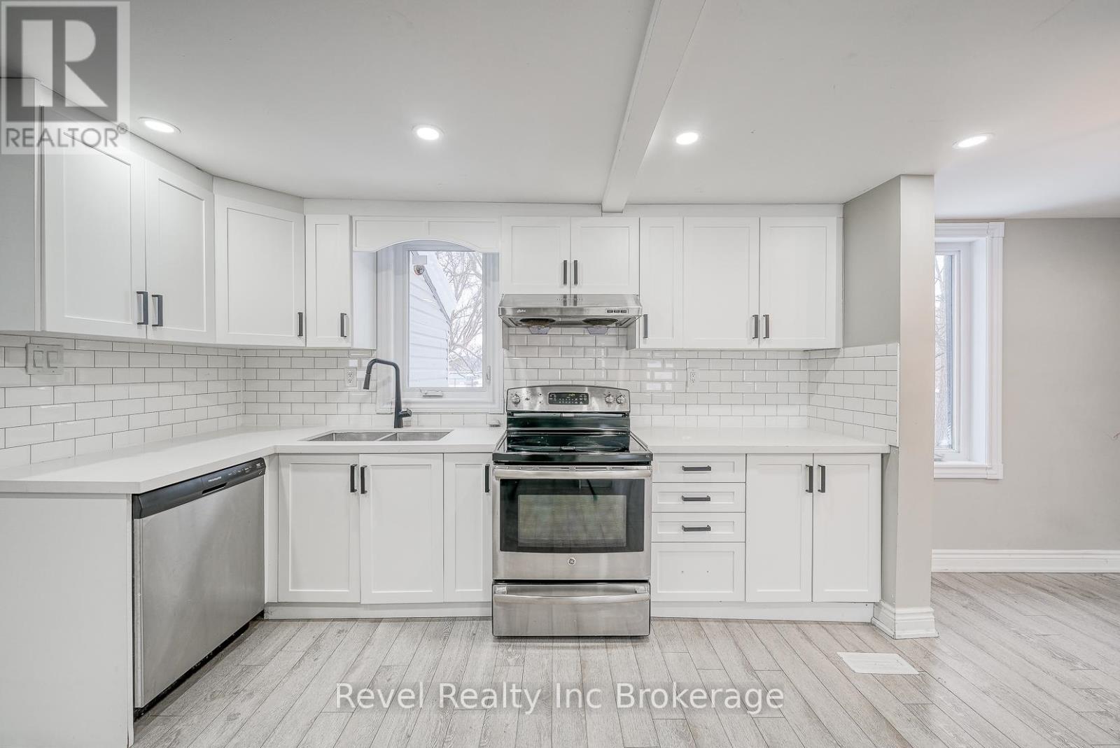 123 Charles Street E, Ingersoll, Ontario  N5C 1J9 - Photo 7 - X12639646