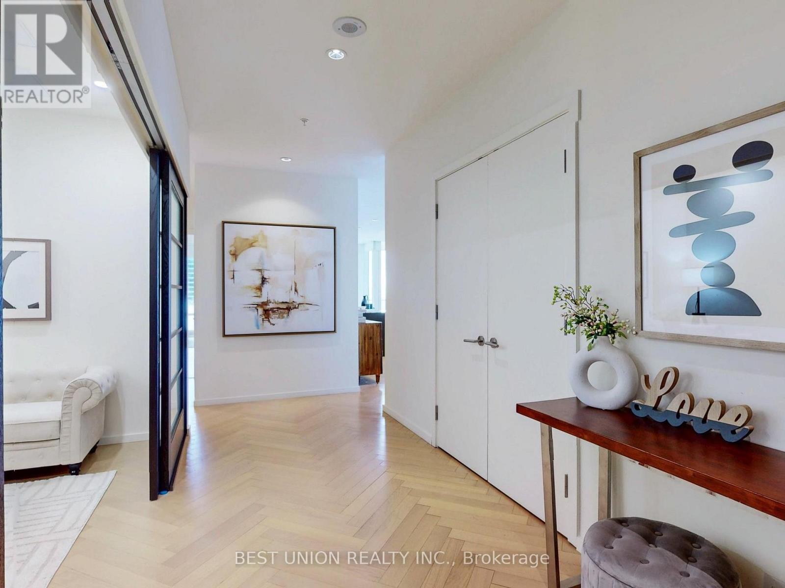 5301 - 180 University Avenue, Toronto, Ontario M5H 0A2 - Photo 10 - C12600038