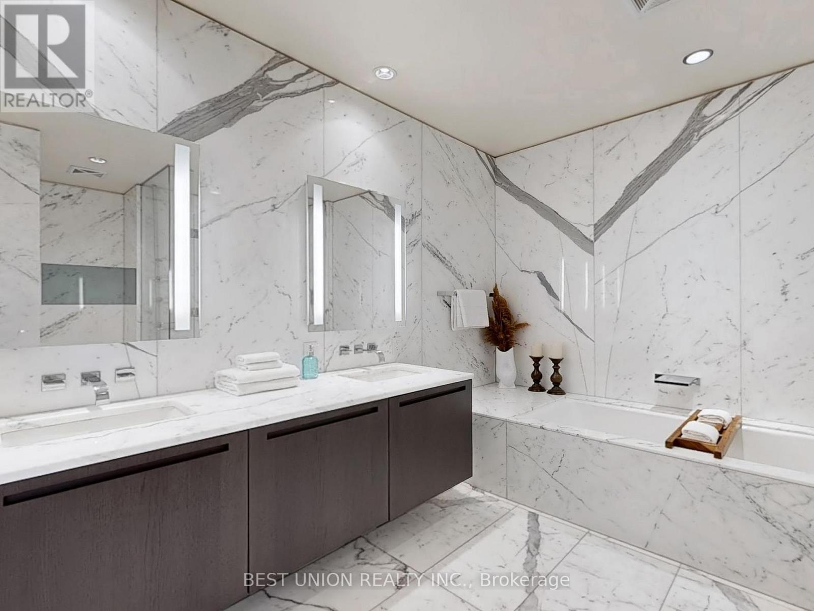 5301 - 180 University Avenue, Toronto, Ontario M5H 0A2 - Photo 37 - C12600038