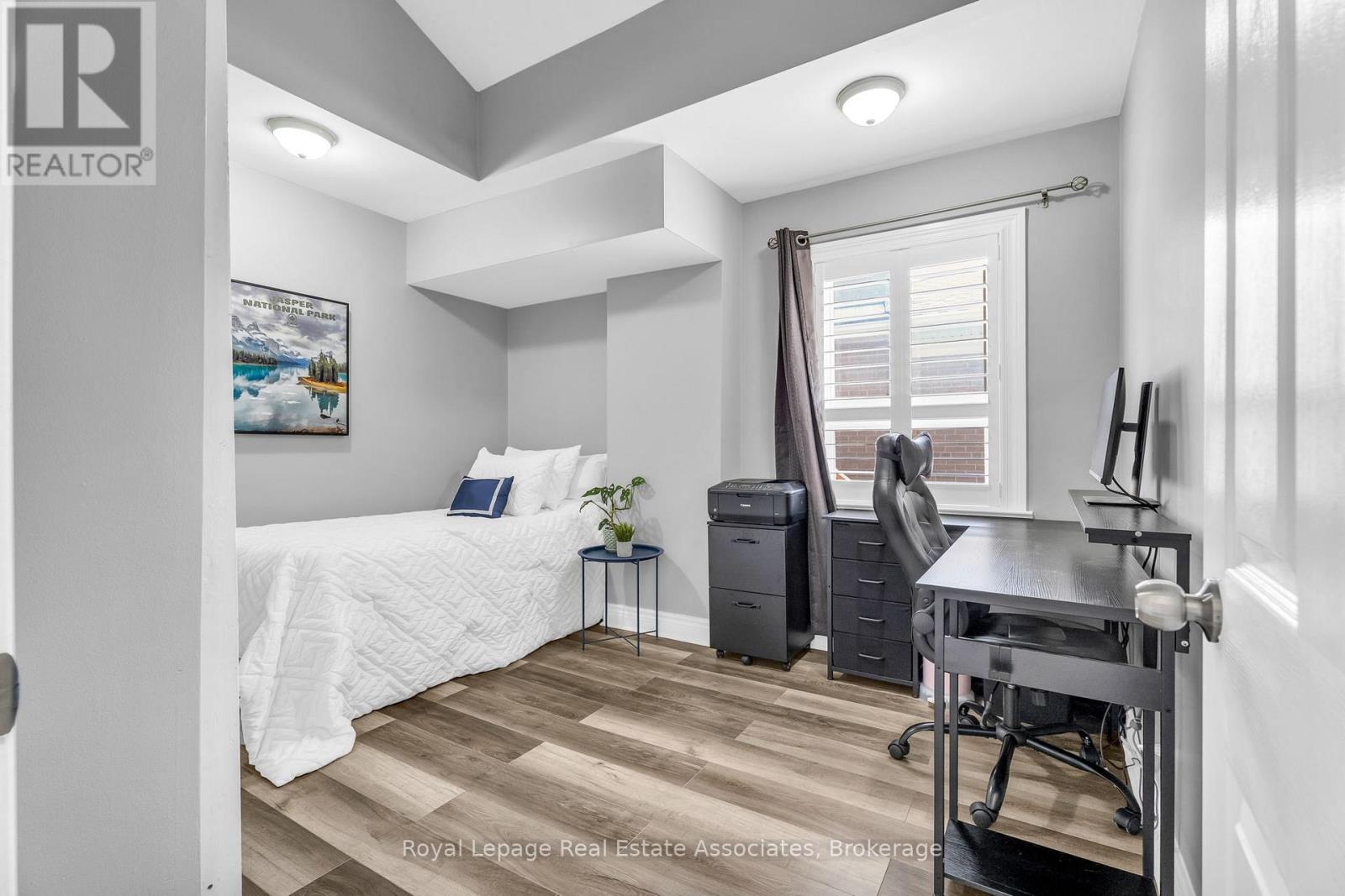 21 Bairstow Crescent, Halton Hills, Ontario  L7G 1L9 - Photo 15 - W12359862