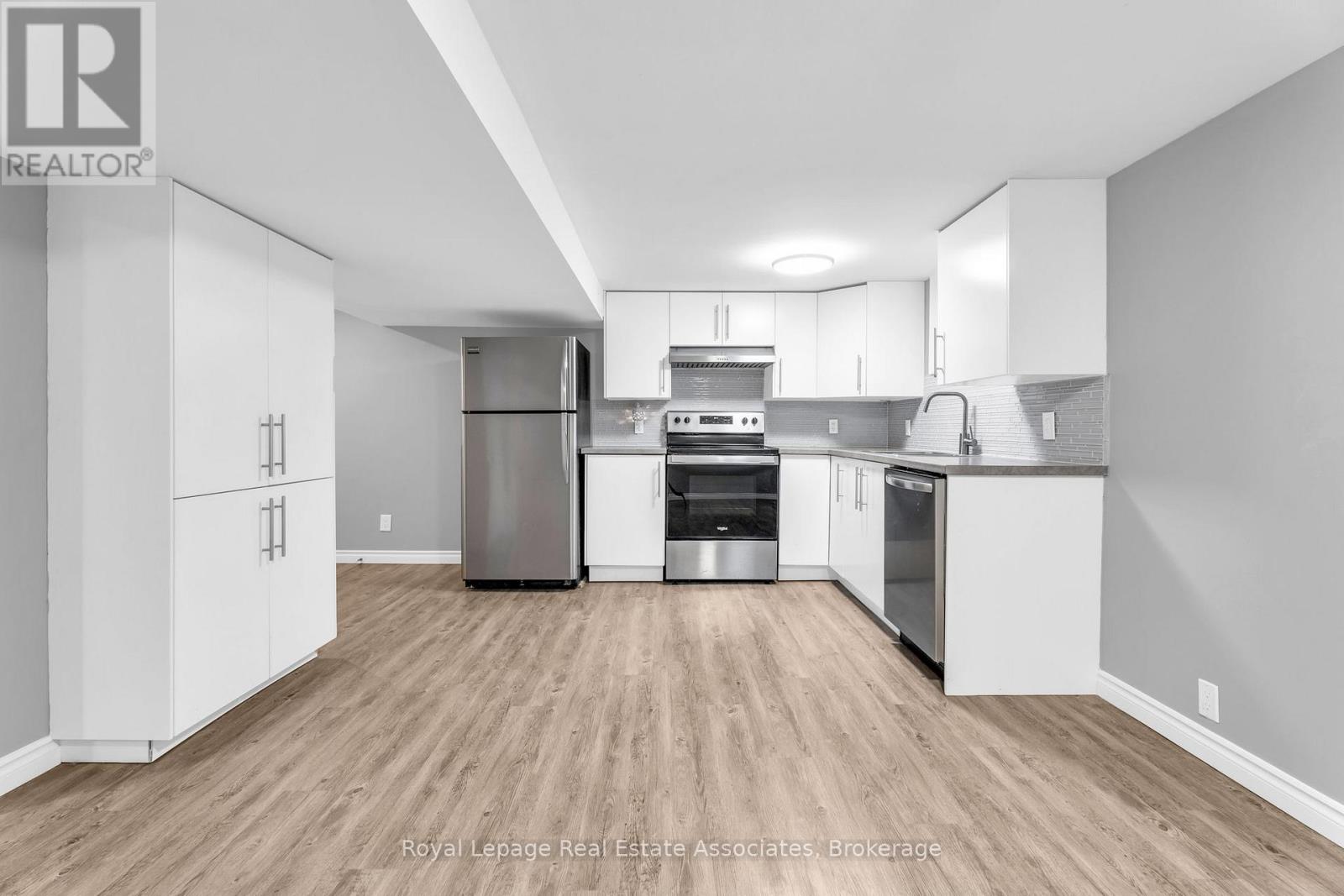 21 Bairstow Crescent, Halton Hills, Ontario  L7G 1L9 - Photo 20 - W12359862