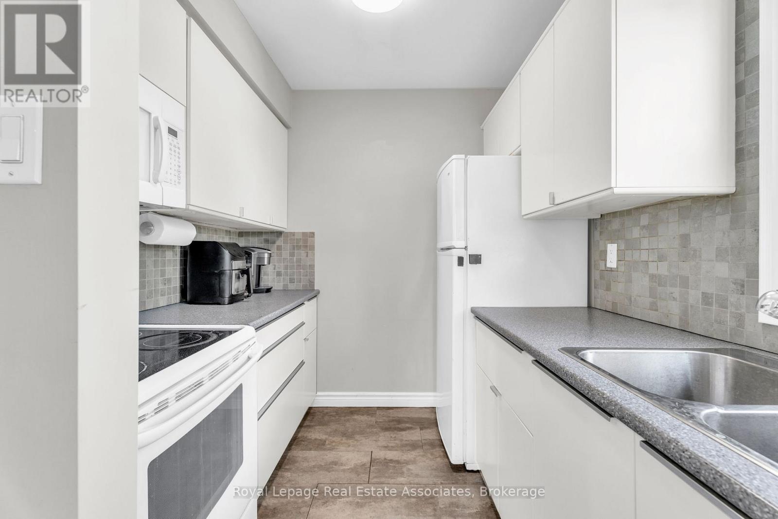 21 Bairstow Crescent, Halton Hills, Ontario  L7G 1L9 - Photo 36 - W12359862