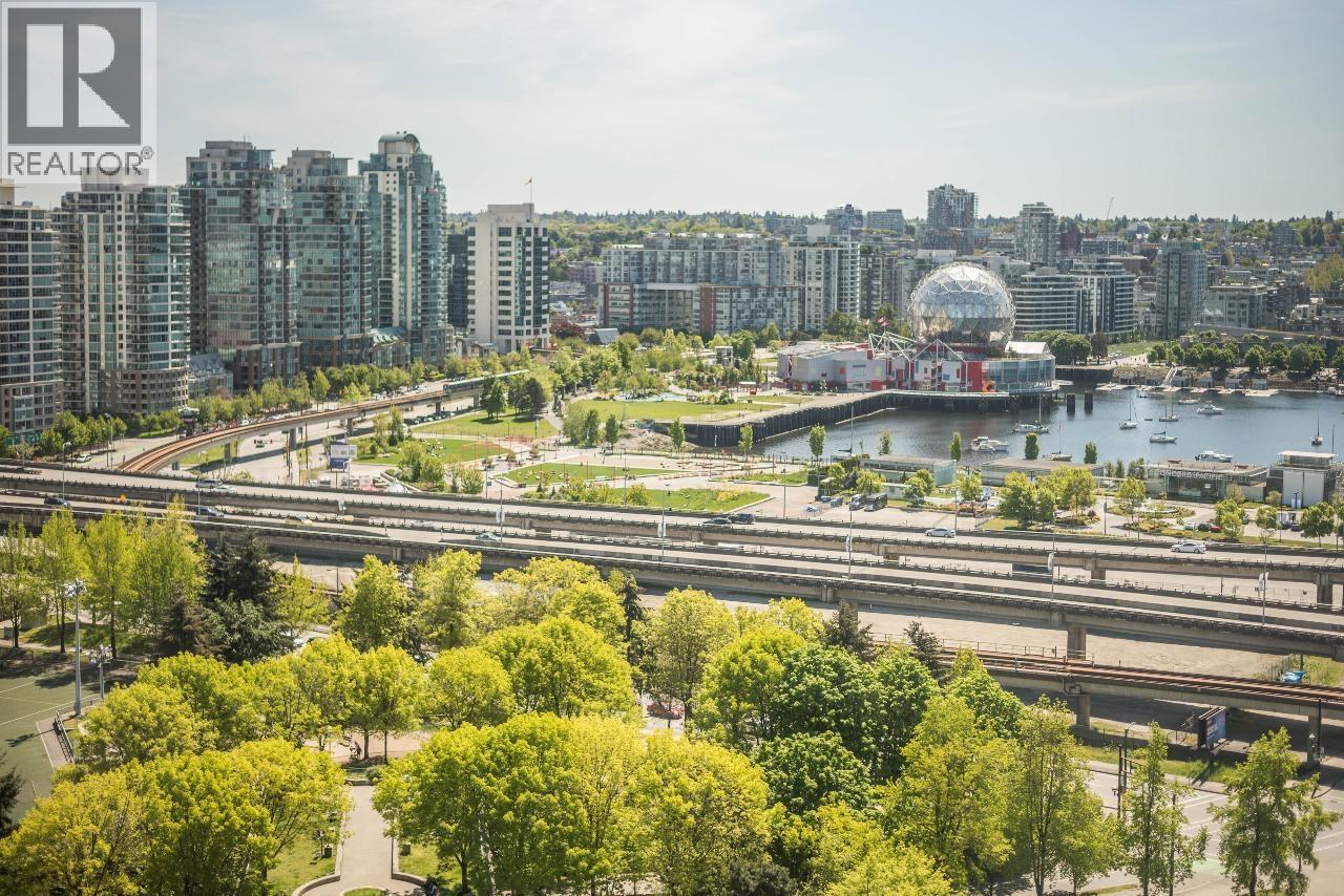 2208 63 KEEFER PLACE, Vancouver, British Columbia