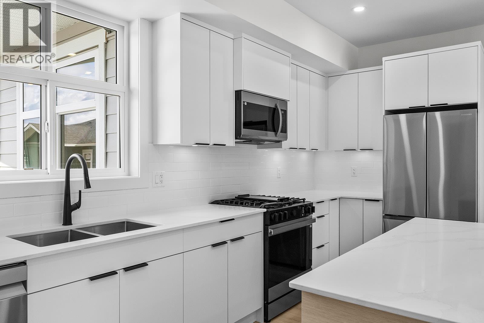 5300 Main Street Unit# 204 Kelowna Photo 8