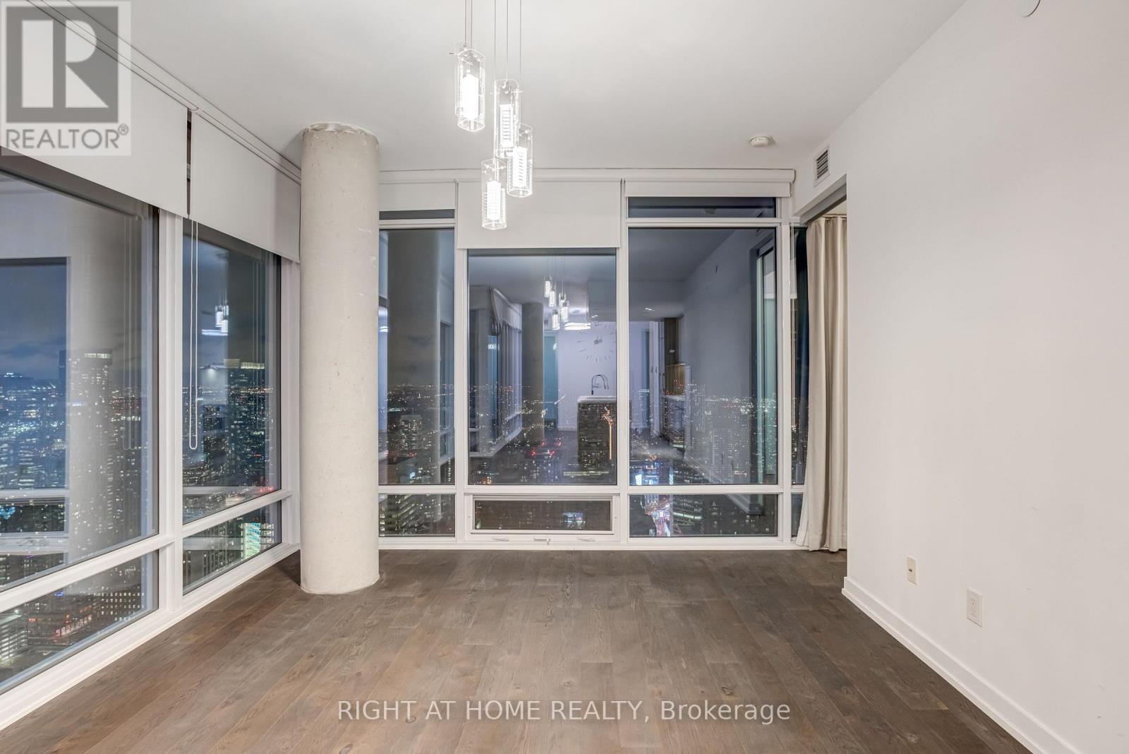 4702 - 488 University Avenue, Toronto, Ontario M5G 0C1 - Photo 10 - C12639622