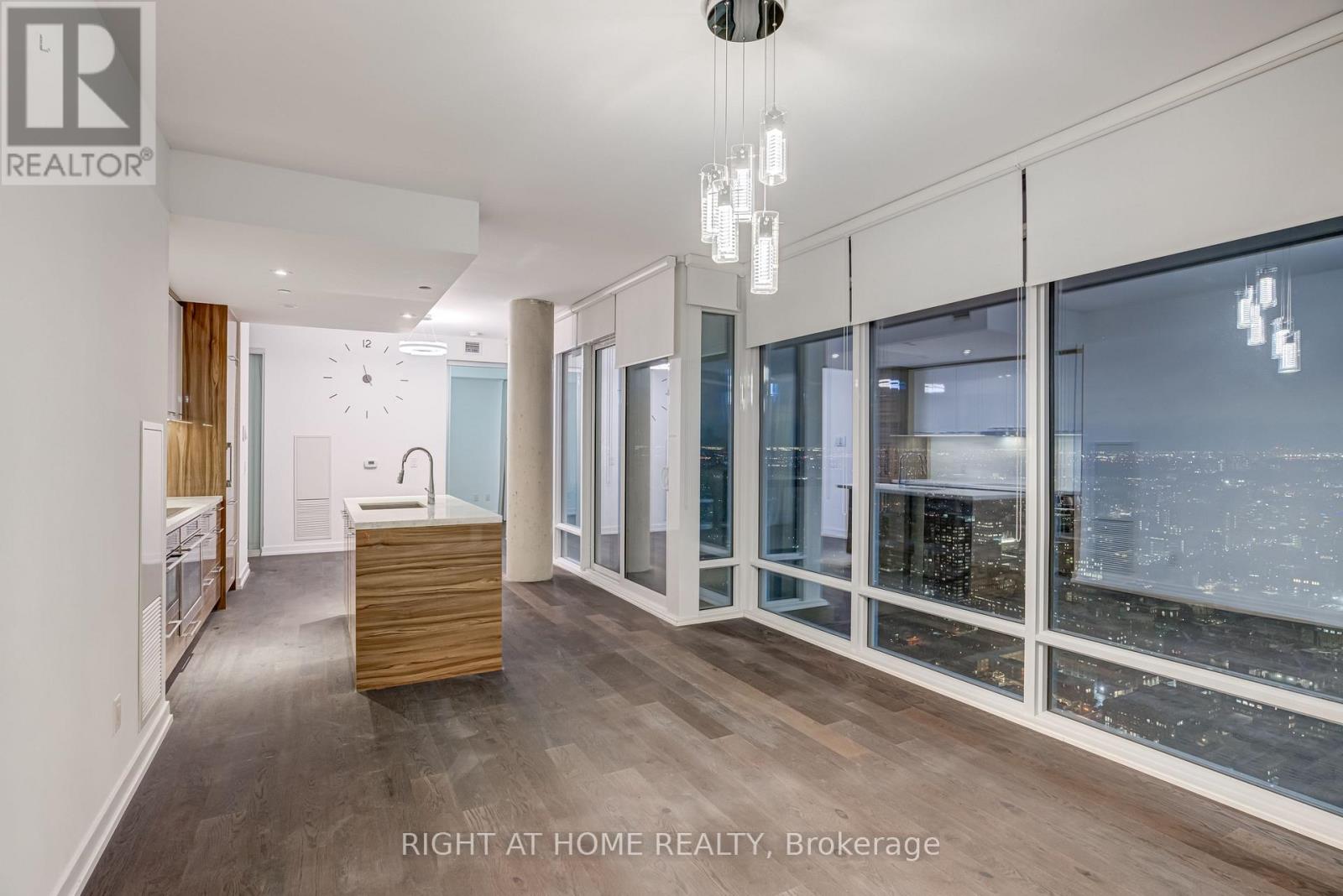 4702 - 488 University Avenue, Toronto, Ontario M5G 0C1 - Photo 13 - C12639622