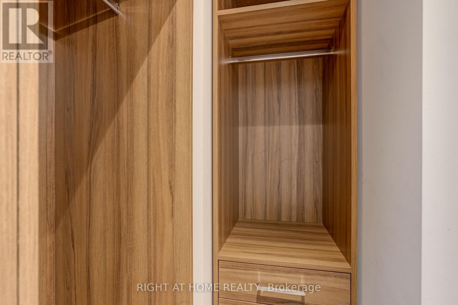 4702 - 488 University Avenue, Toronto, Ontario M5G 0C1 - Photo 16 - C12639622