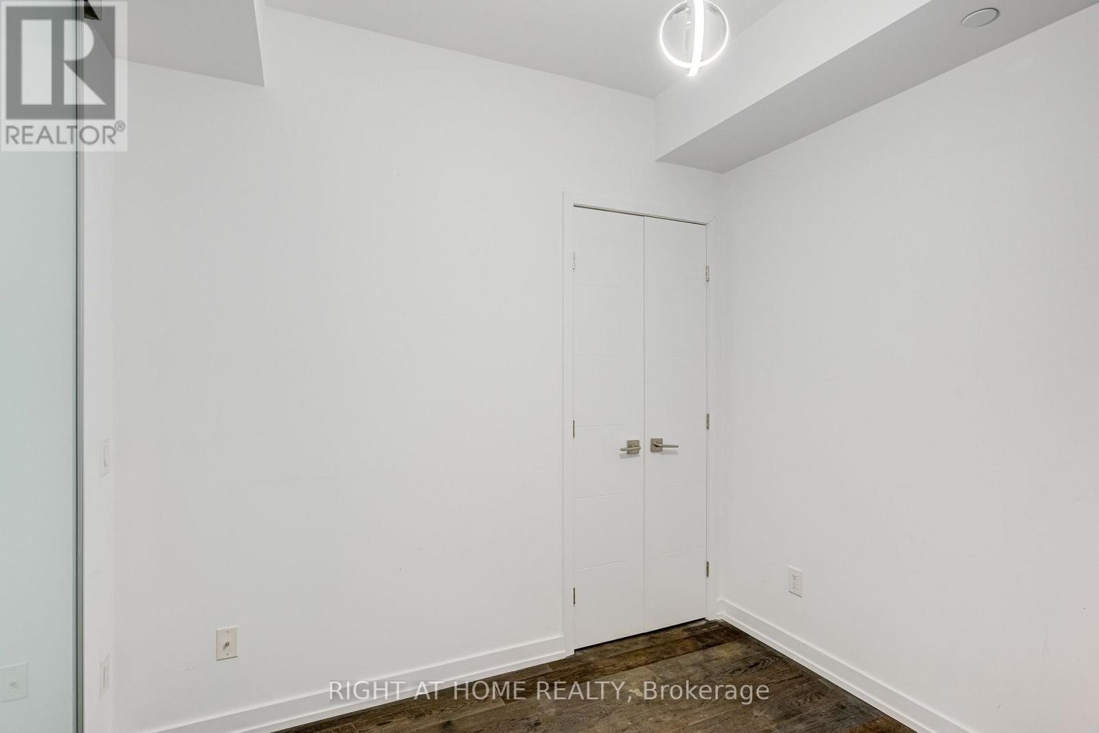 4702 - 488 University Avenue, Toronto, Ontario M5G 0C1 - Photo 20 - C12639622