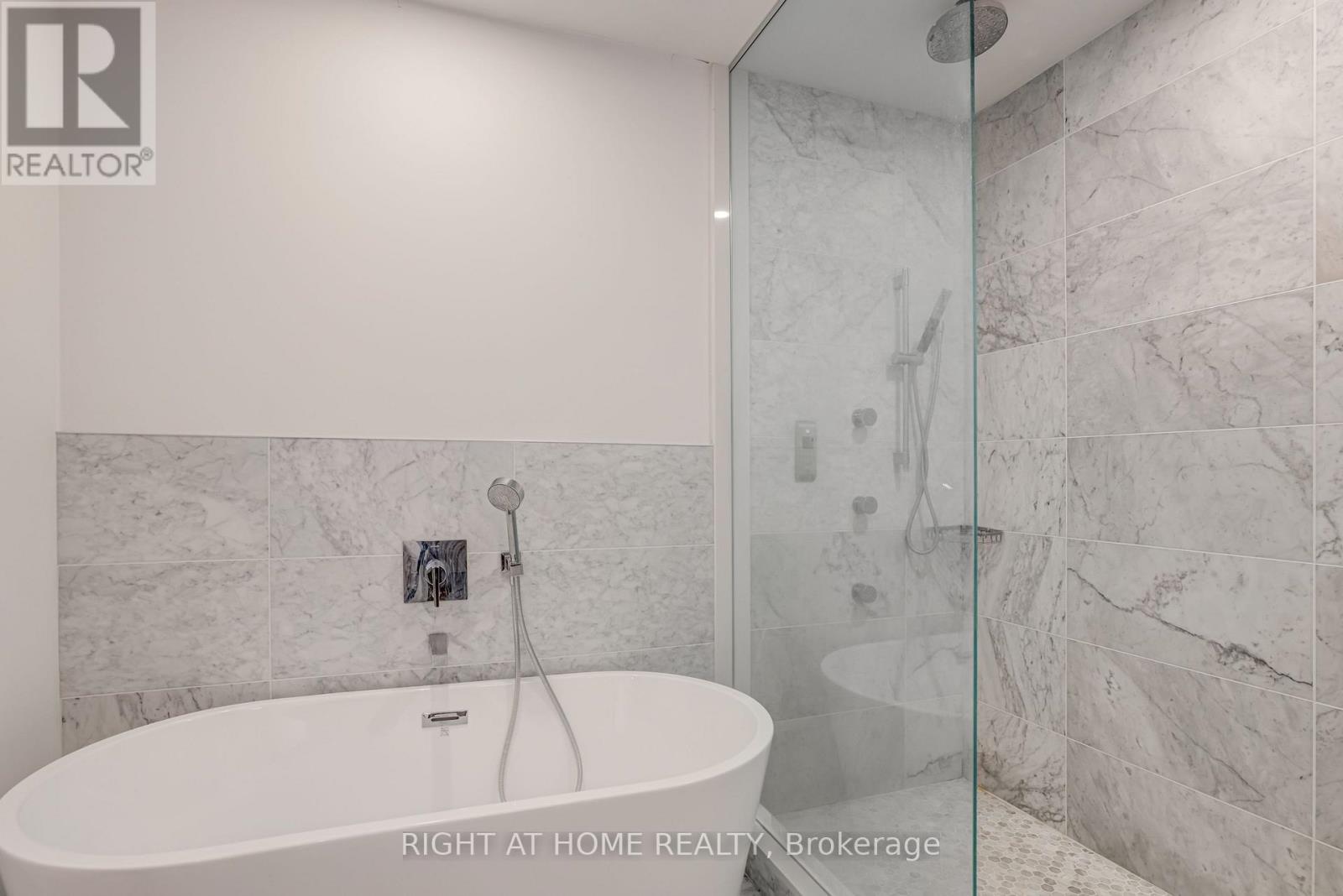 4702 - 488 University Avenue, Toronto, Ontario M5G 0C1 - Photo 22 - C12639622