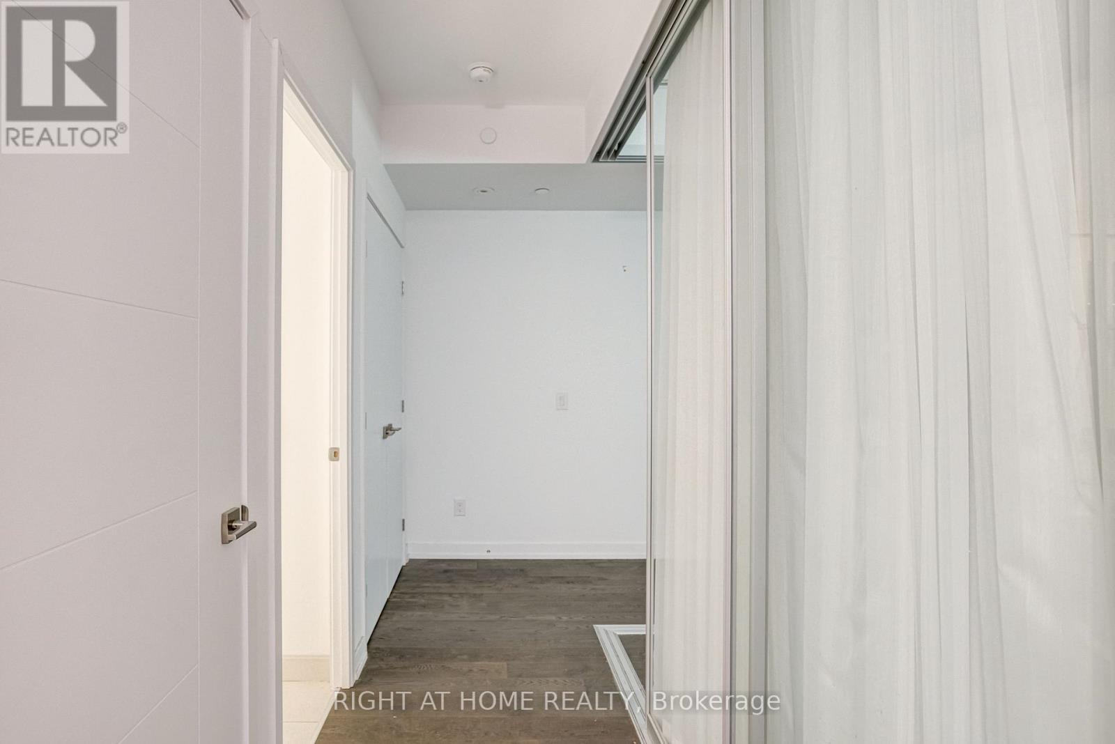 4702 - 488 University Avenue, Toronto, Ontario M5G 0C1 - Photo 25 - C12639622