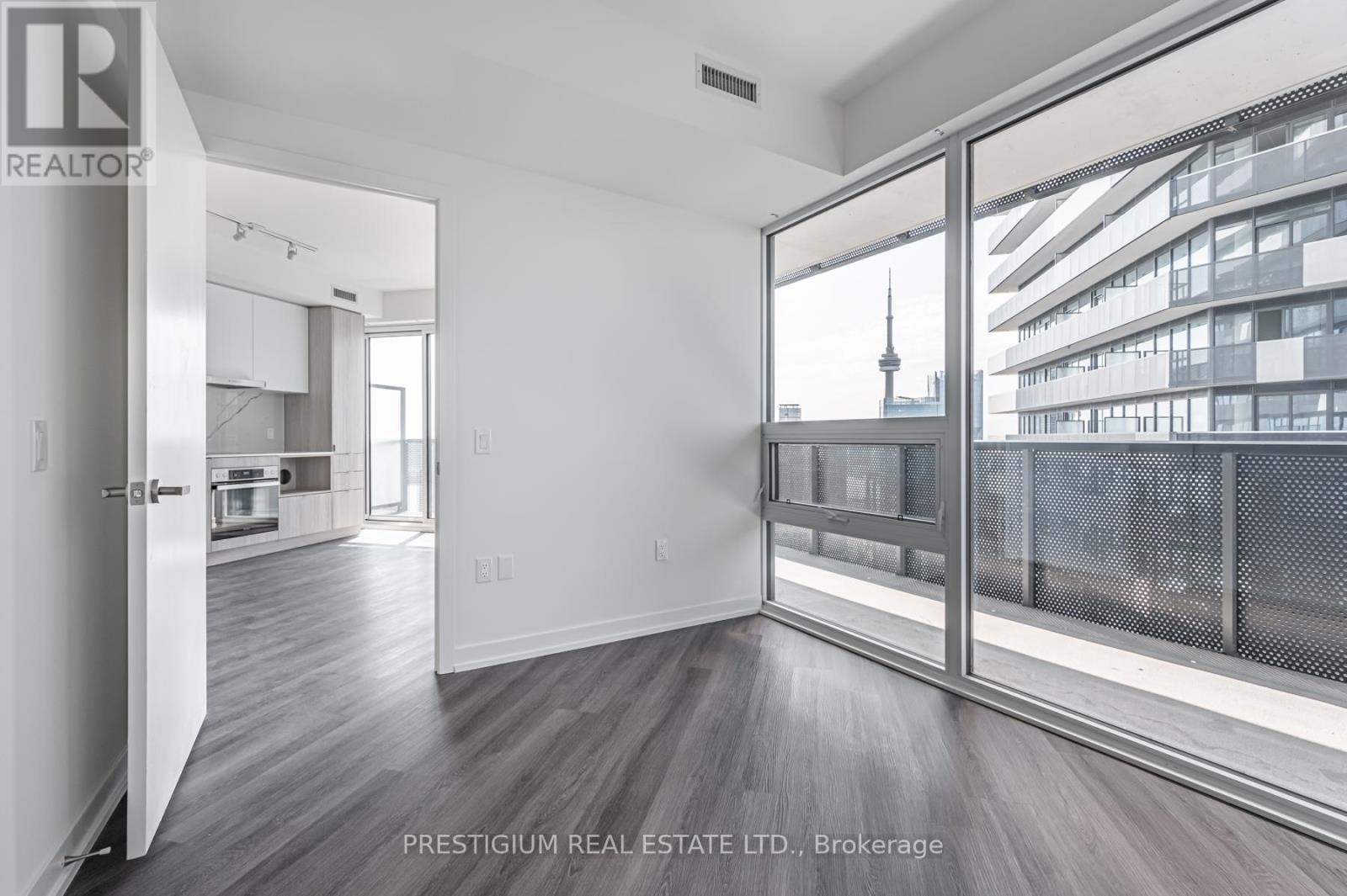 6811 - 138 Downes Street, Toronto, Ontario  M5E 0E4 - Photo 14 - C12639624