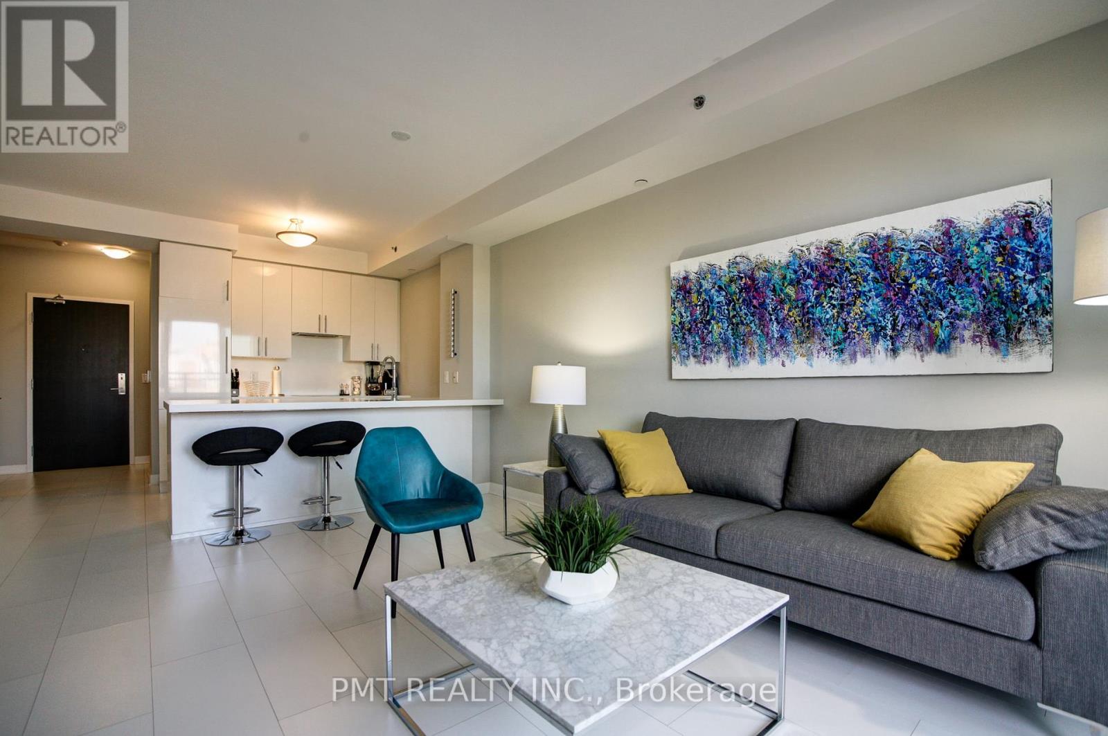 402 - 156 Portland Street, Toronto, Ontario  M5V 0G1 - Photo 2 - C12639630