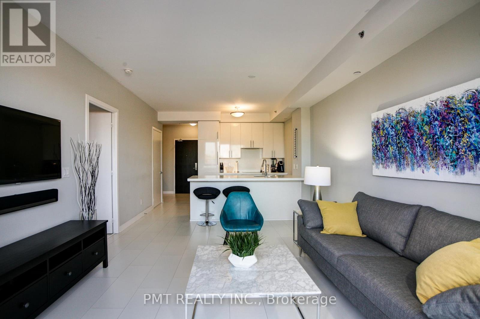 402 - 156 Portland Street, Toronto, Ontario  M5V 0G1 - Photo 3 - C12639630