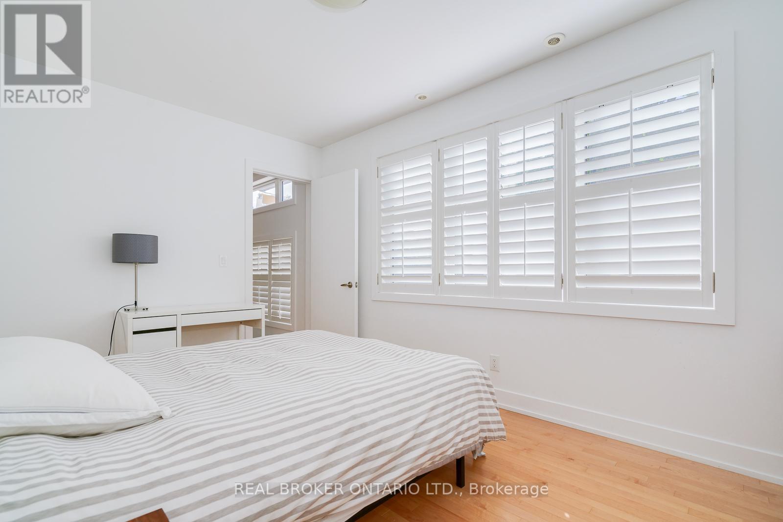 1 - 207 Beverley Street, Toronto, Ontario  M5T 1Z4 - Photo 7 - C12639686