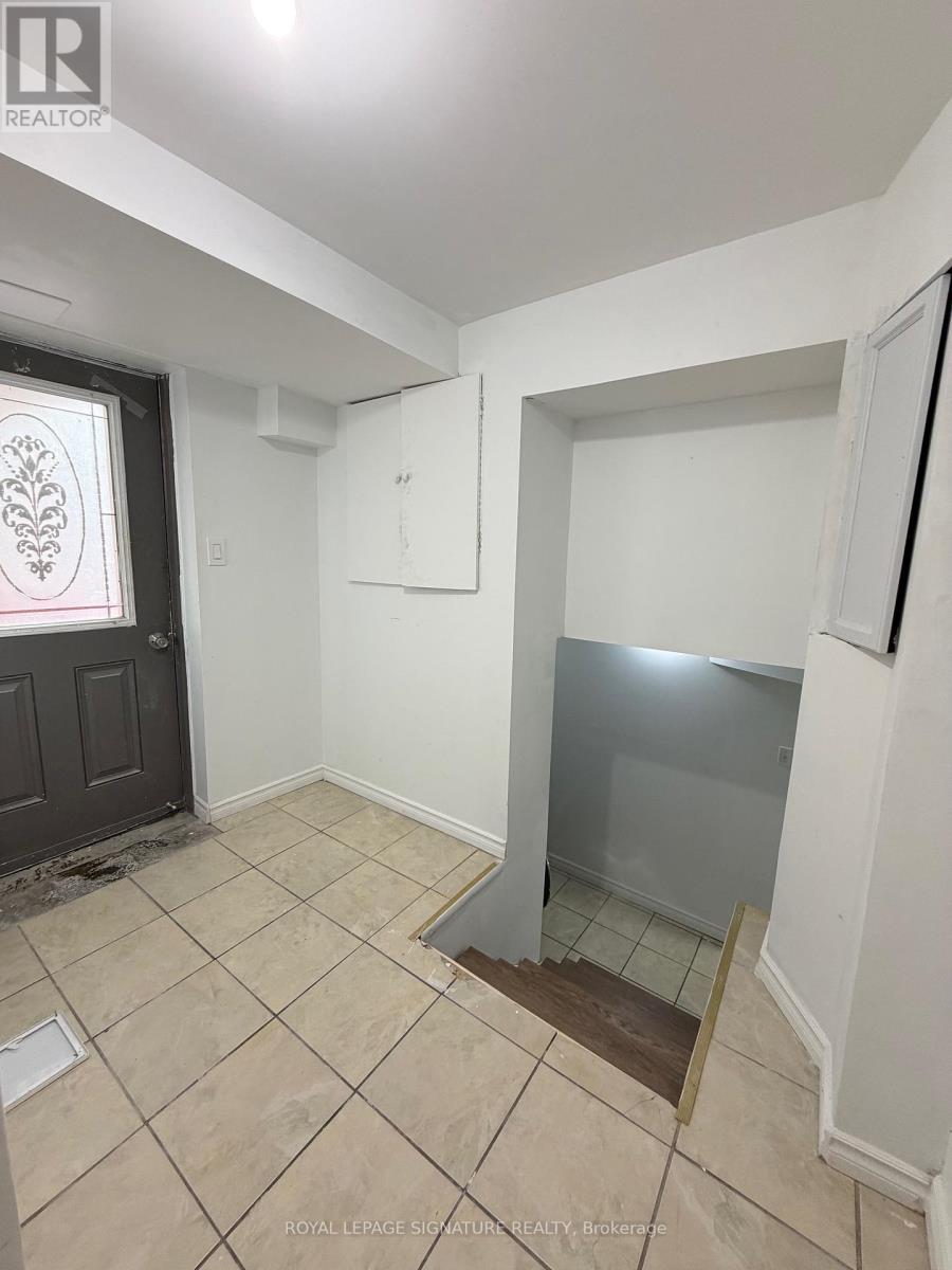 Unit 1 - 41 Broadbridge Drive, Toronto, Ontario  M1C 3K5 - Photo 3 - E12639662