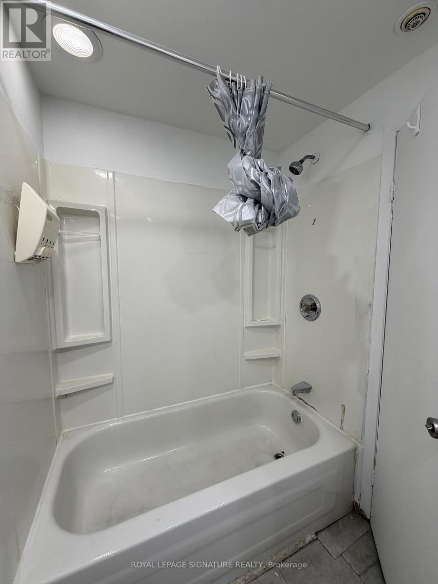 Unit 2 - 41 Broadbridge Drive, Toronto, Ontario  M1C 3K5 - Photo 12 - E12639672